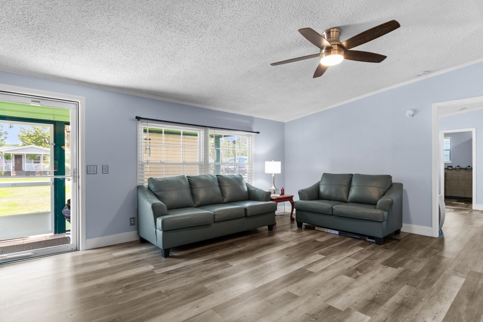 3279 Lyndon Dr. Property Photo 6