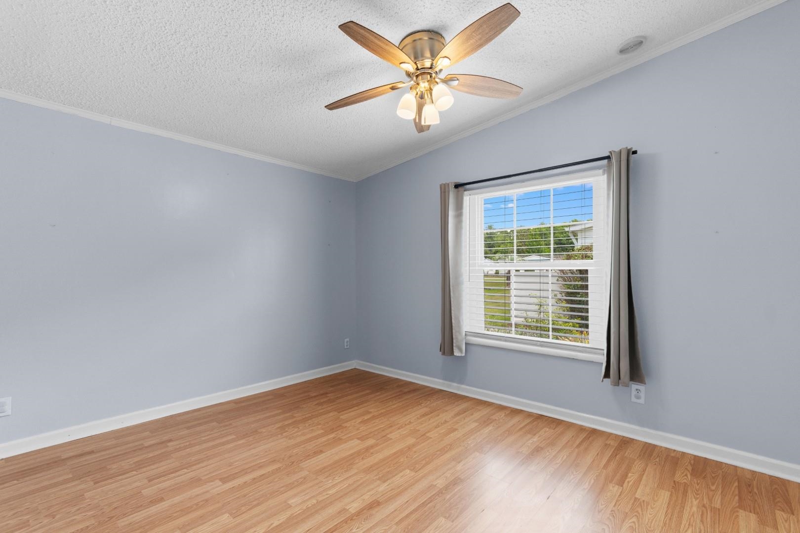 3279 Lyndon Dr. Property Photo 21