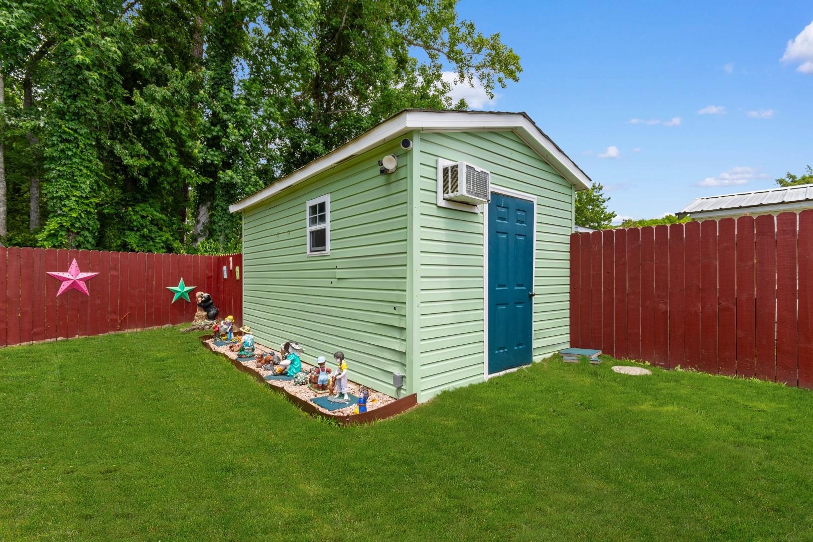 3279 Lyndon Dr. Property Photo 32