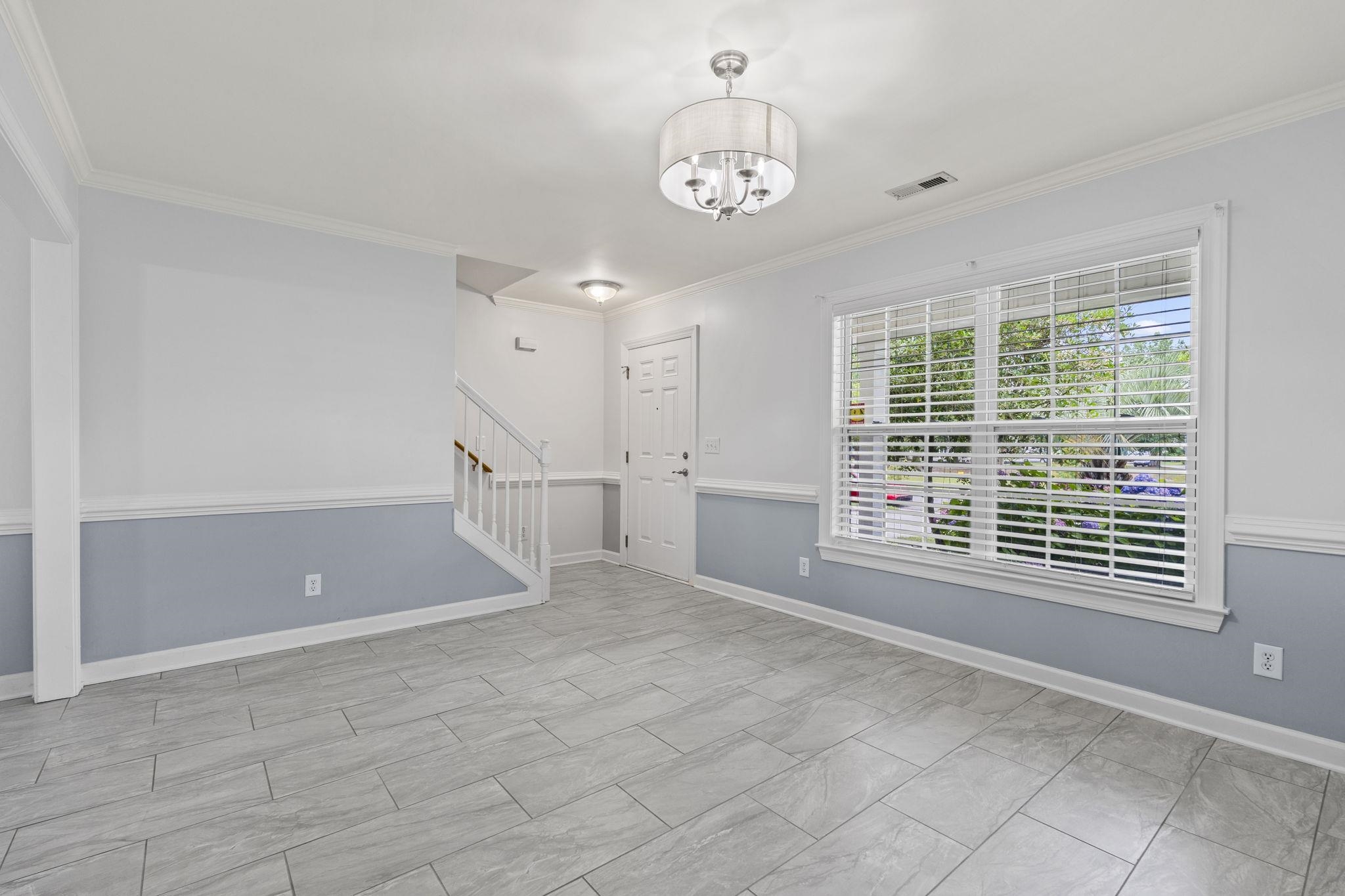 136 Molinia Dr. Property Photo 4
