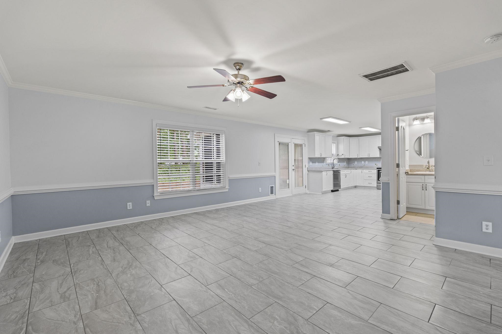 136 Molinia Dr. Property Photo 7