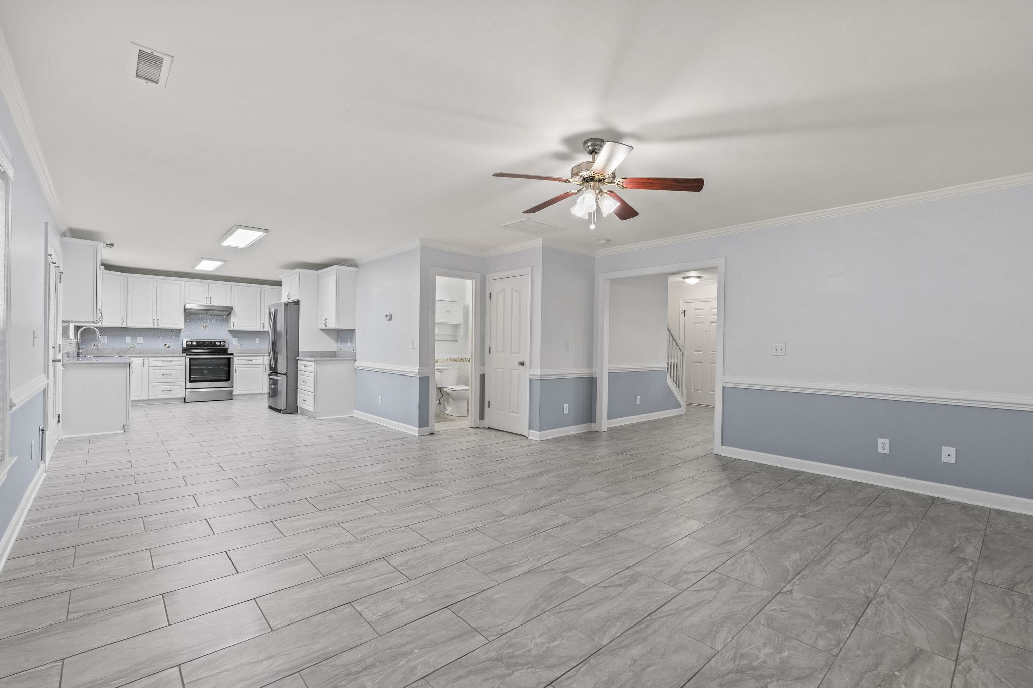 136 Molinia Dr. Property Photo 8