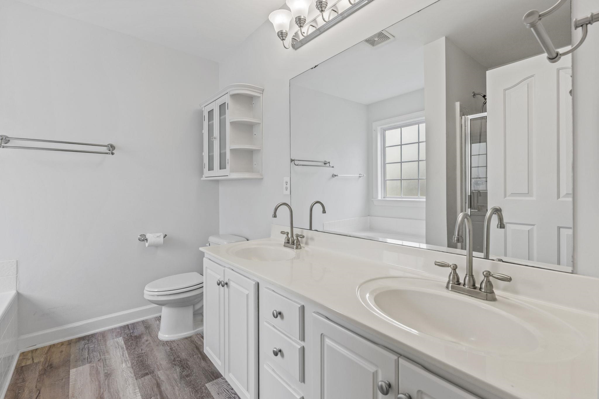 136 Molinia Dr. Property Photo 23