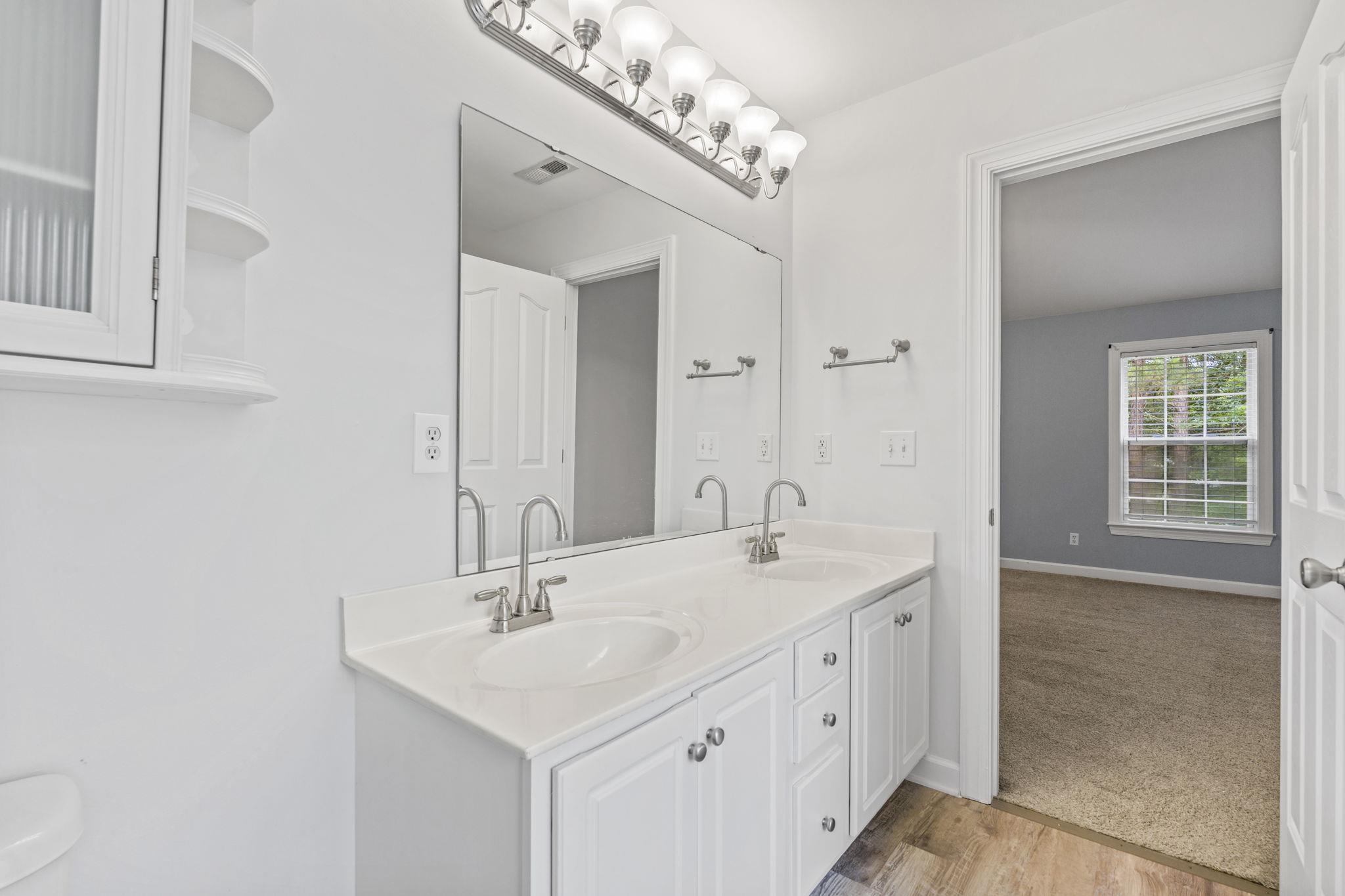 136 Molinia Dr. Property Photo 24