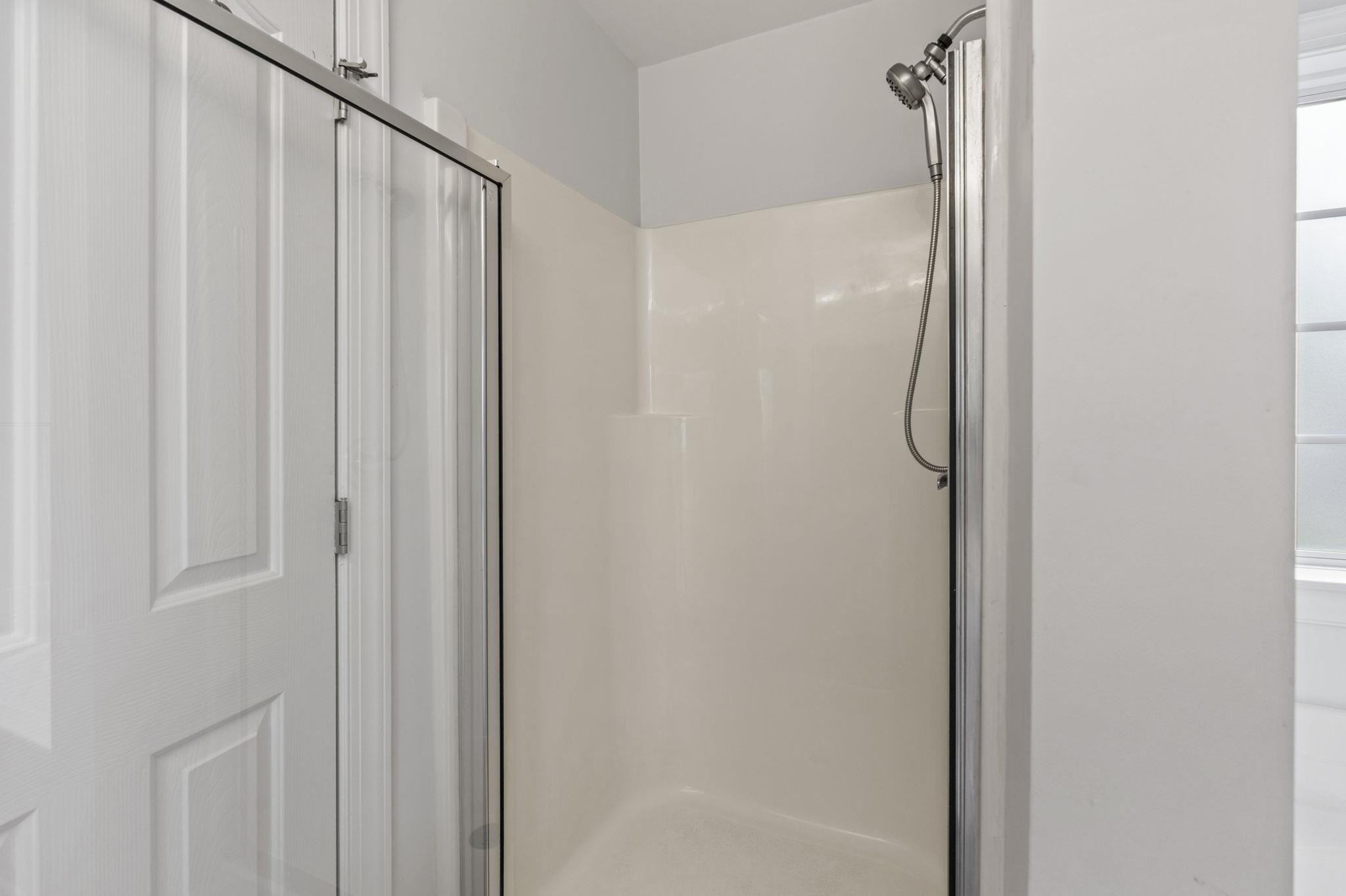 136 Molinia Dr. Property Photo 26
