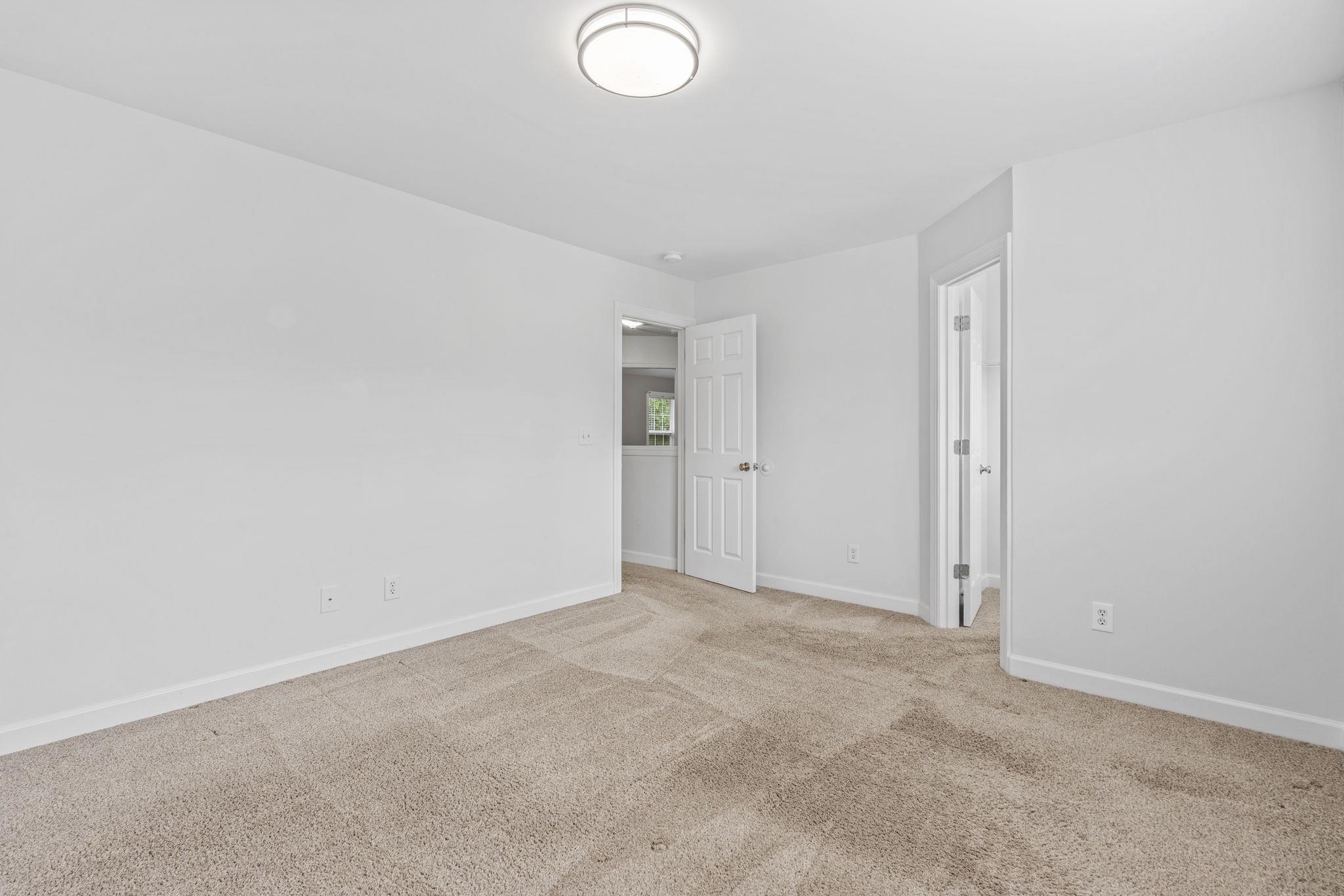 136 Molinia Dr. Property Photo 28