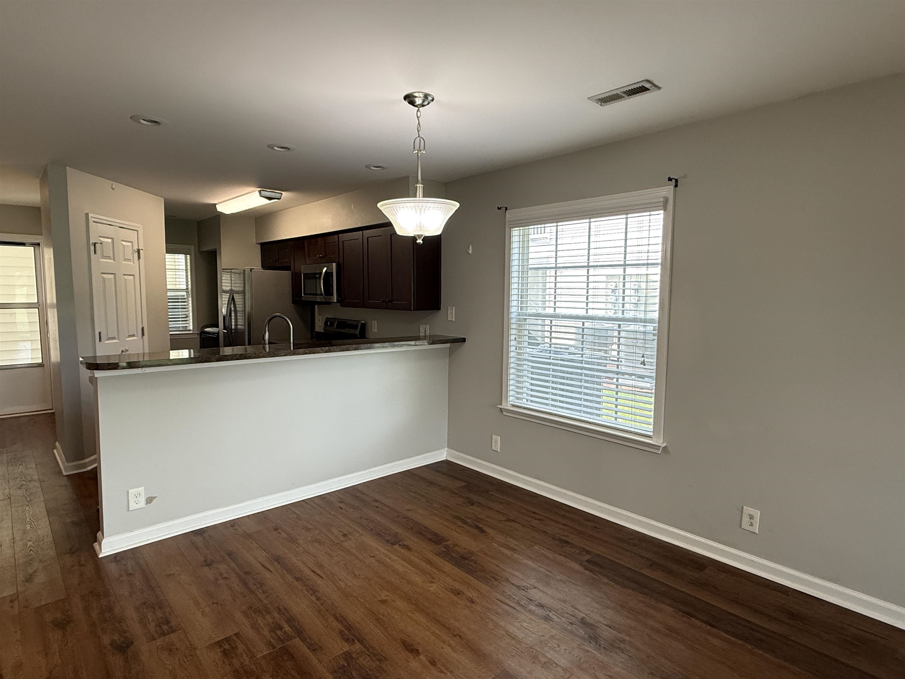 653 Tupelo Ln. Property Photo 9