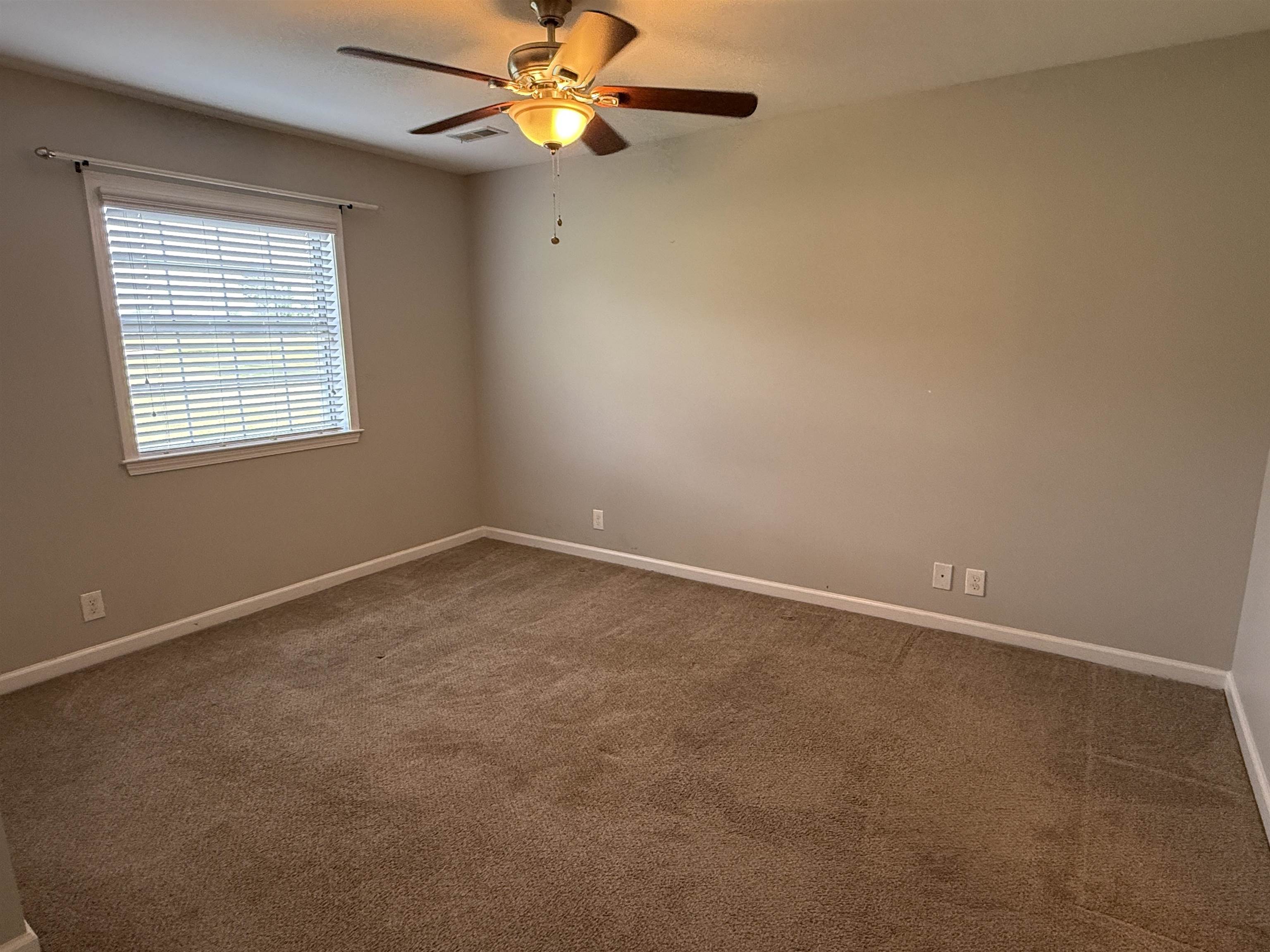 653 Tupelo Ln. Property Photo 11
