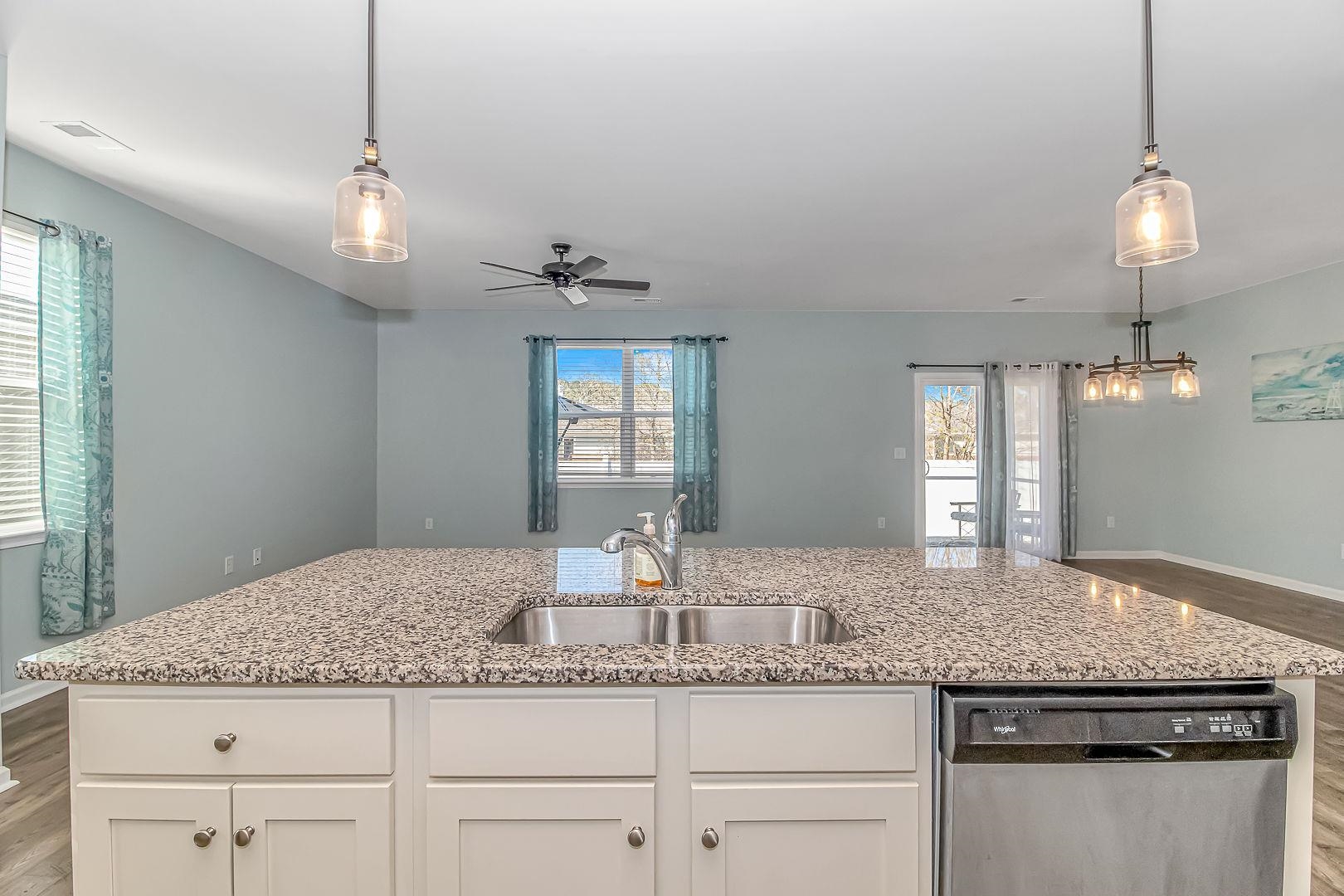 228 Pin Oak Dr. Property Photo 10