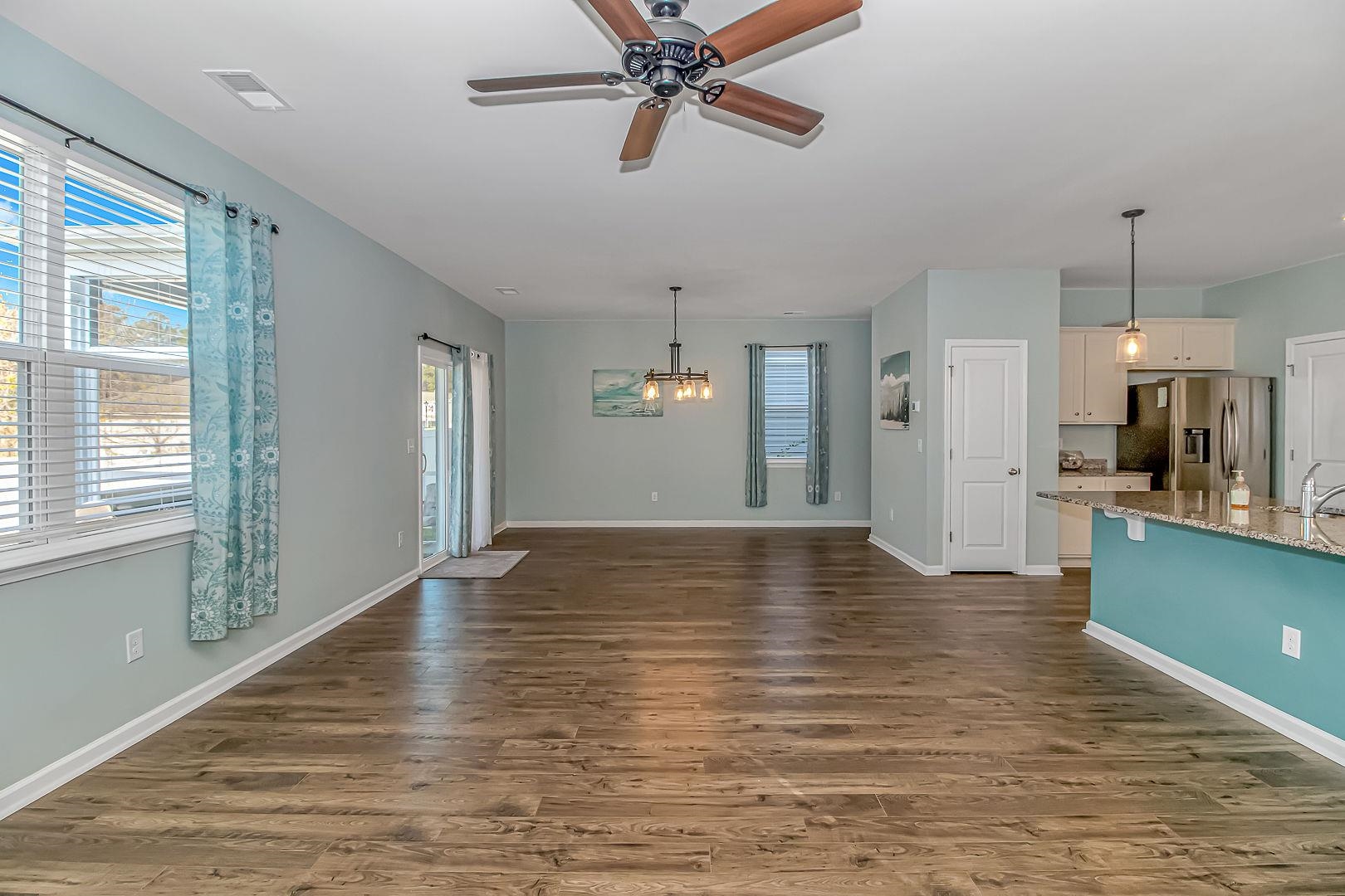 228 Pin Oak Dr. Property Photo 17