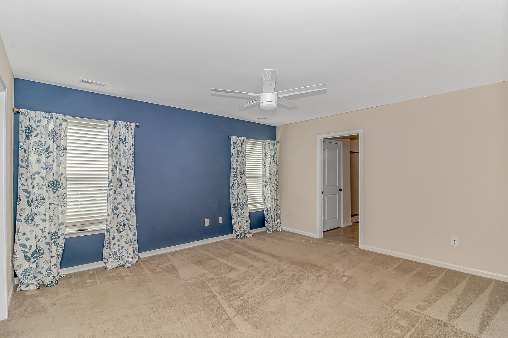 228 Pin Oak Dr. Property Photo 19