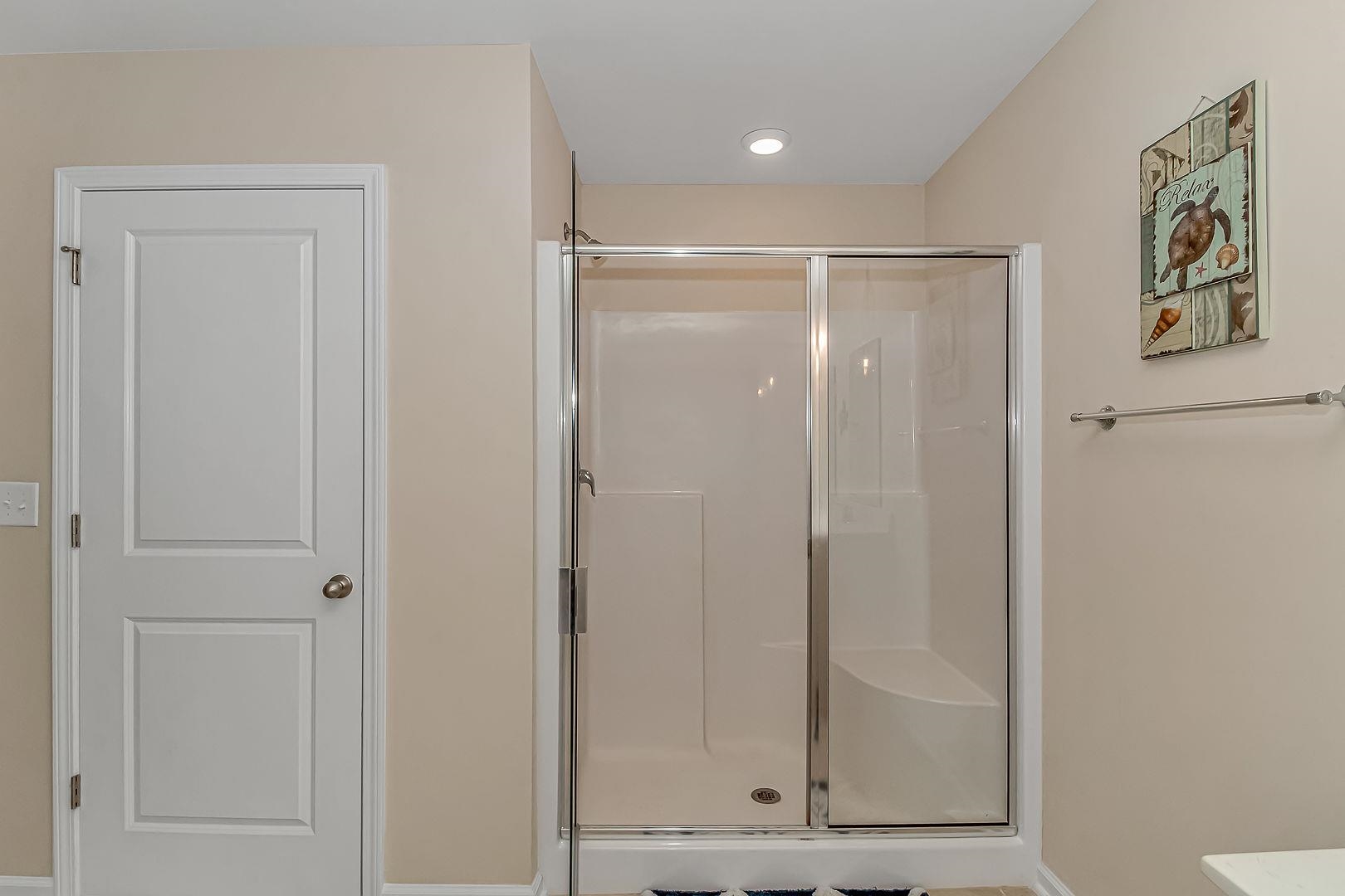228 Pin Oak Dr. Property Photo 23