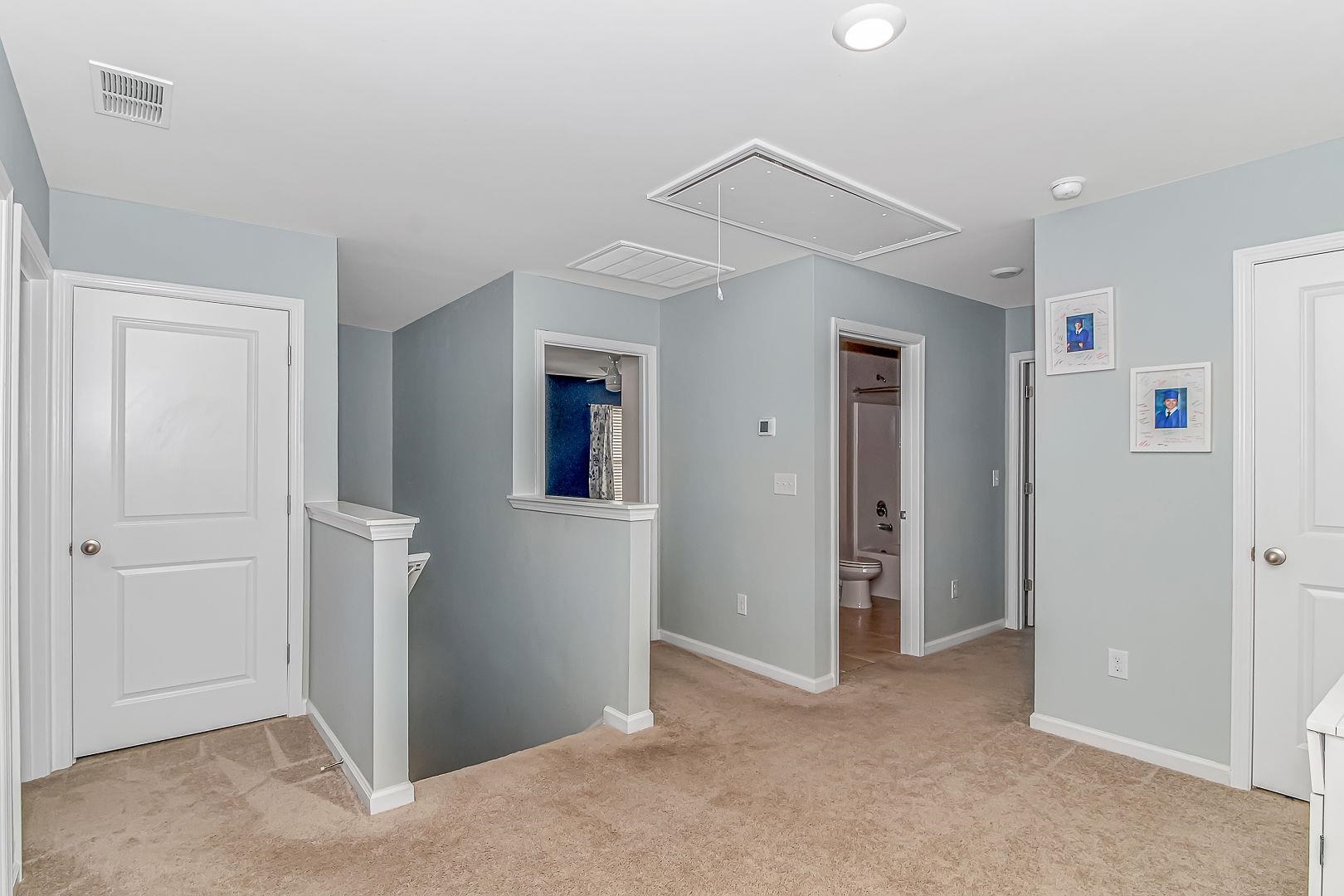 228 Pin Oak Dr. Property Photo 25