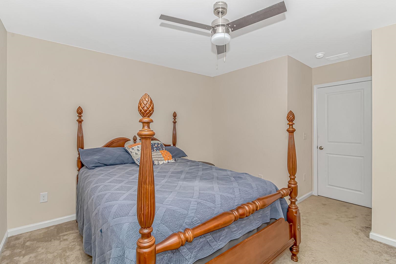 228 Pin Oak Dr. Property Photo 27