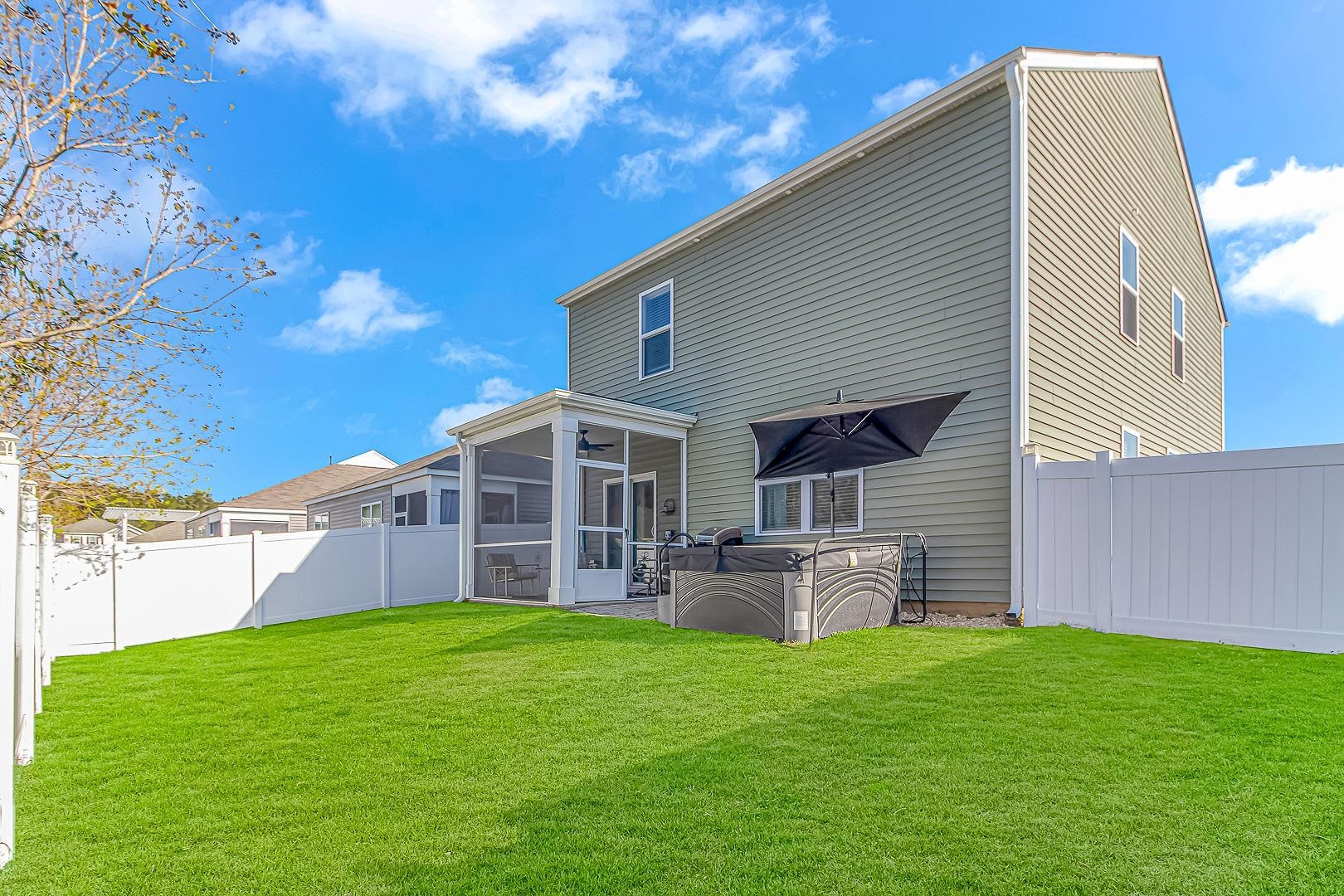 228 Pin Oak Dr. Property Photo 32
