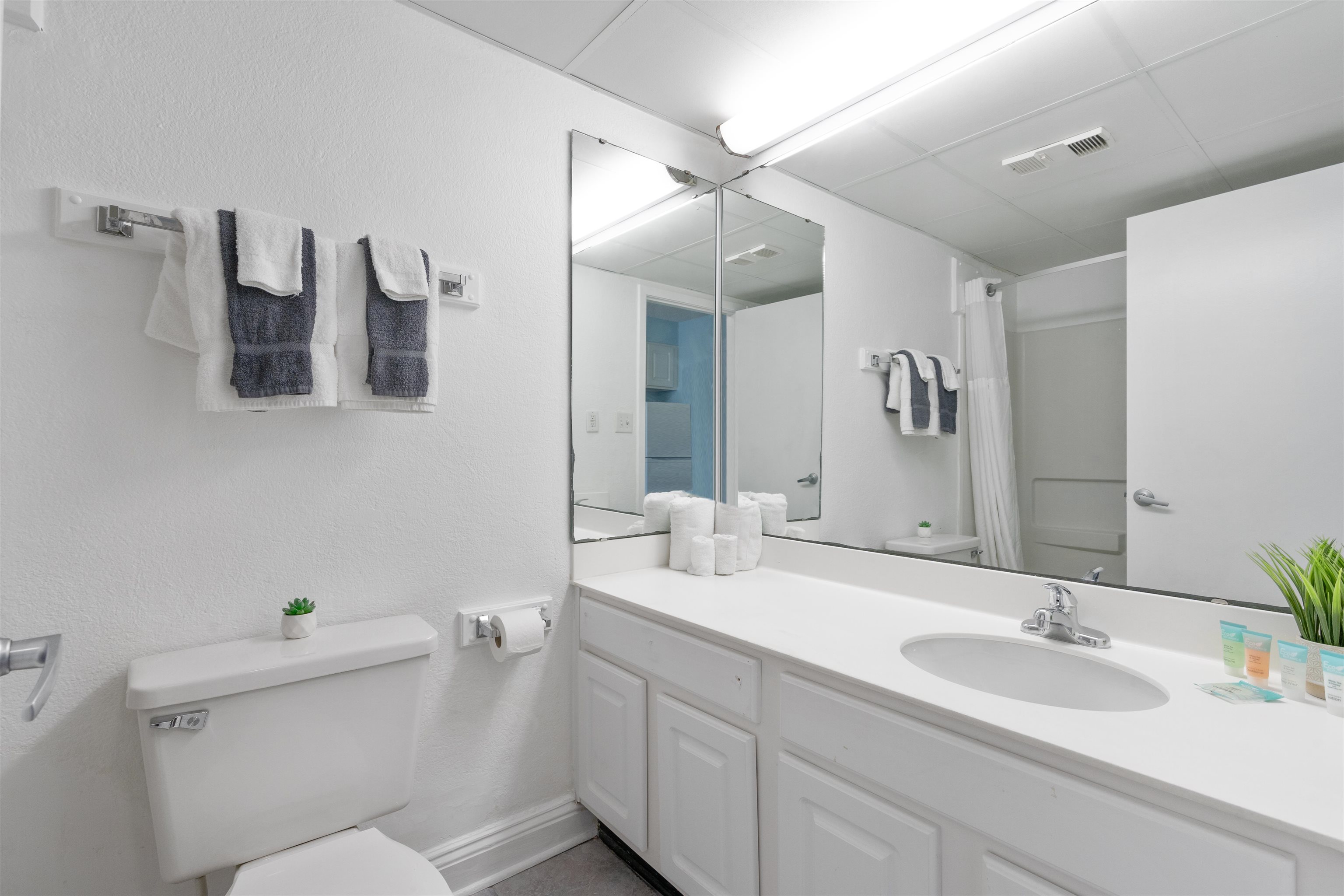 1207 S Ocean Blvd. Property Photo 4