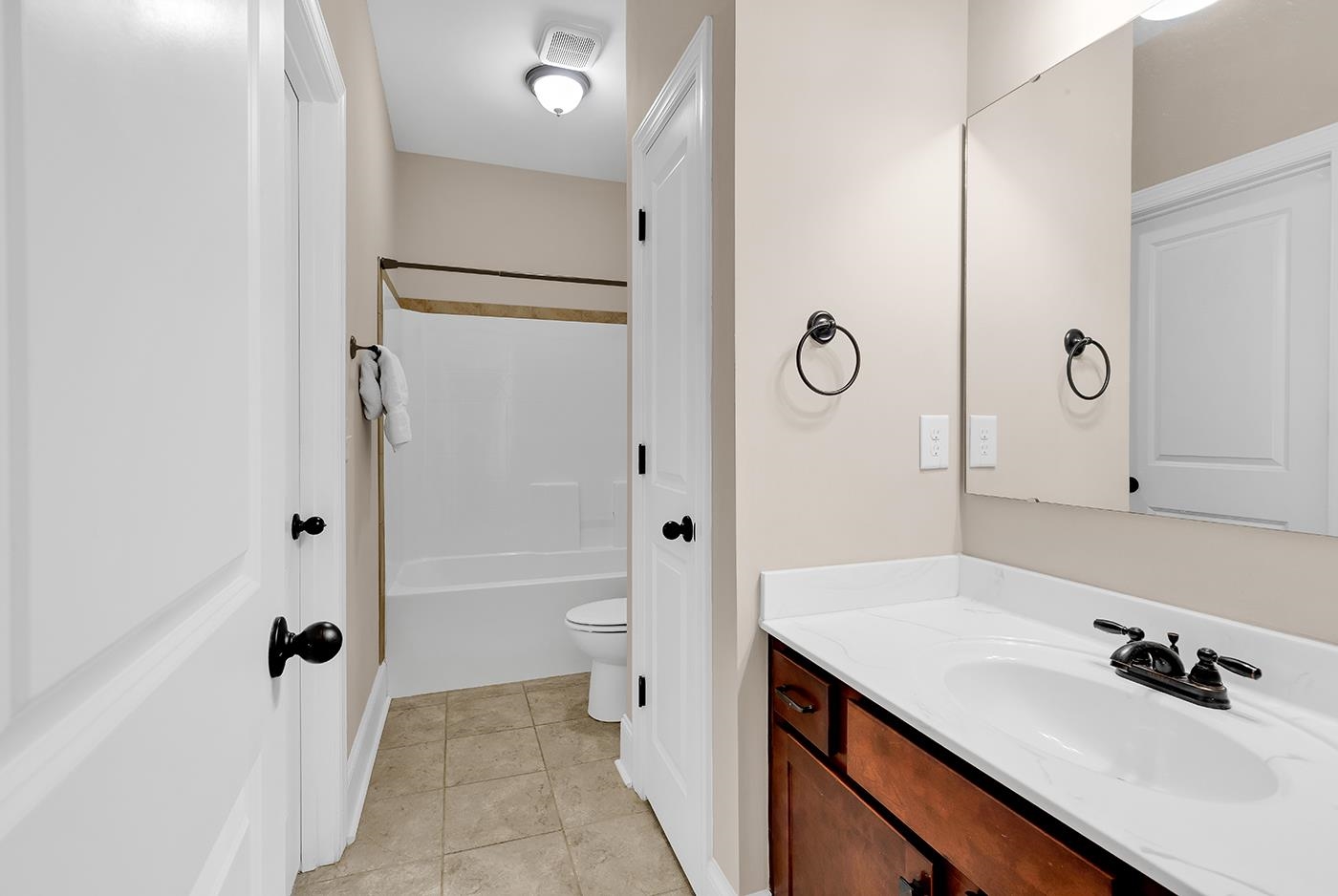 400 San Benito Ct. Property Photo 11