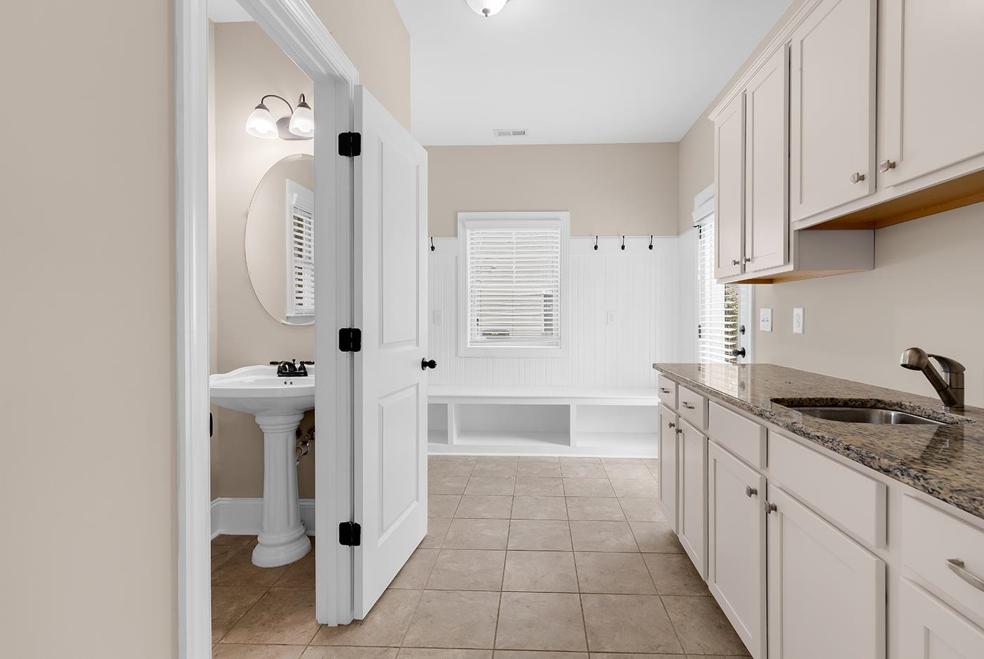 400 San Benito Ct. Property Photo 27