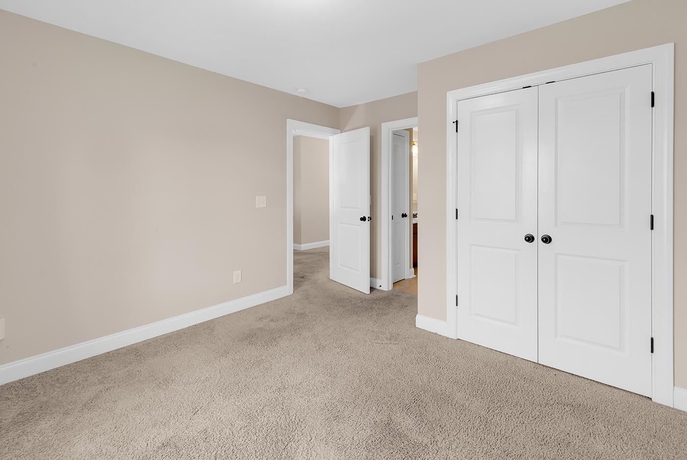 400 San Benito Ct. Property Photo 36