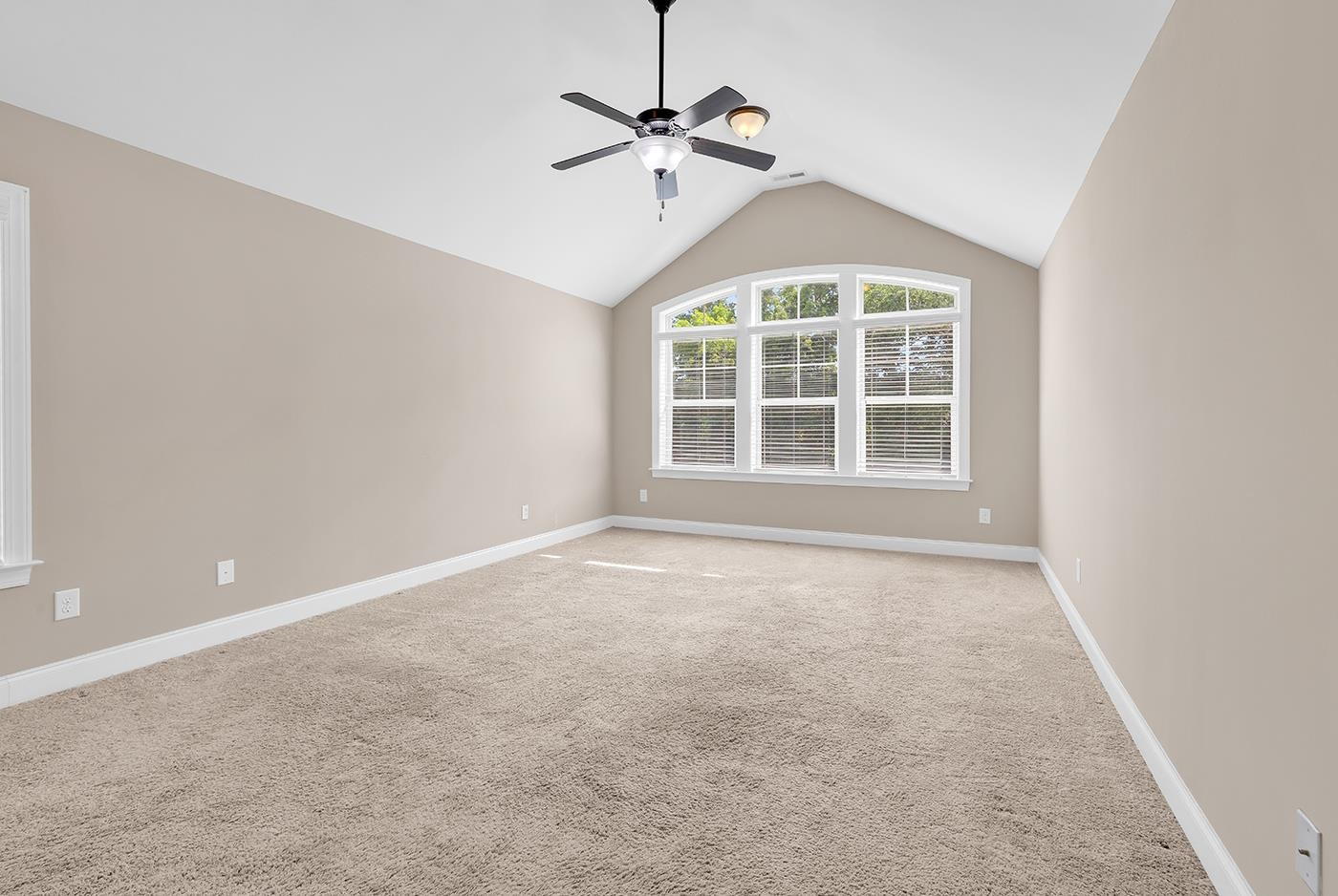 400 San Benito Ct. Property Photo 46