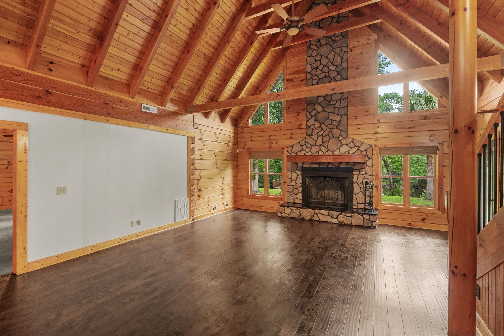 3083 Wildhorse Dr. Property Photo 7