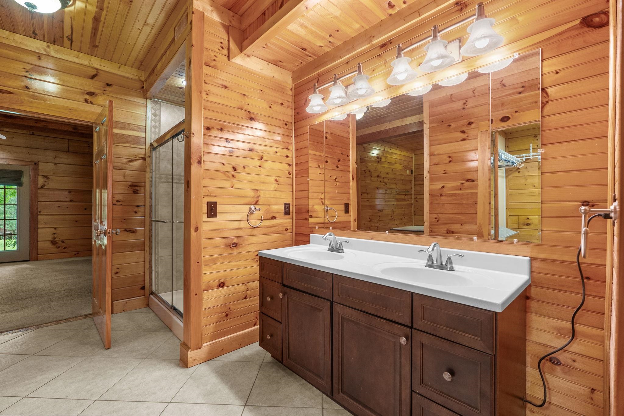3083 Wildhorse Dr. Property Photo 28