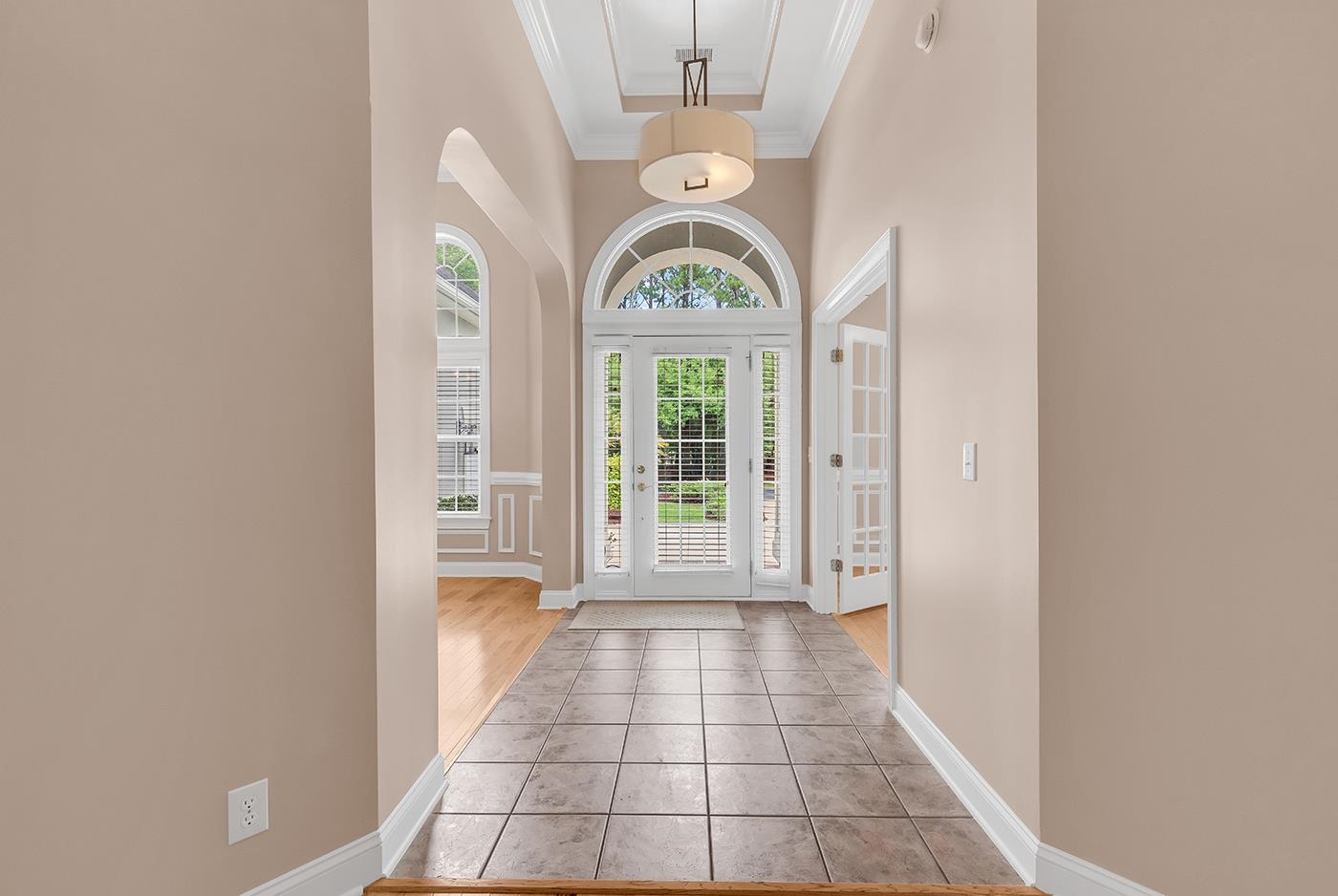 5606 Leatherleaf Dr. Property Photo 3