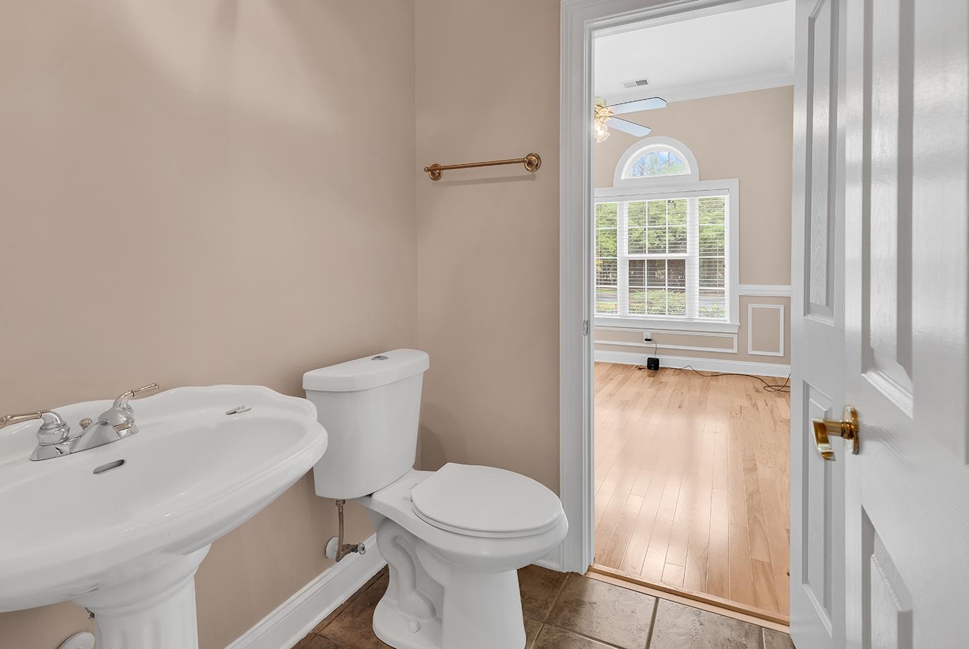 5606 Leatherleaf Dr. Property Photo 14