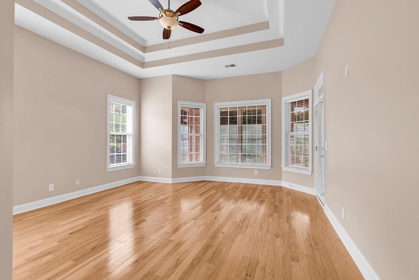 5606 Leatherleaf Dr. Property Photo 17