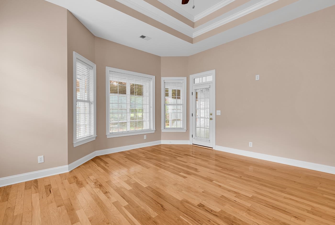 5606 Leatherleaf Dr. Property Photo 25