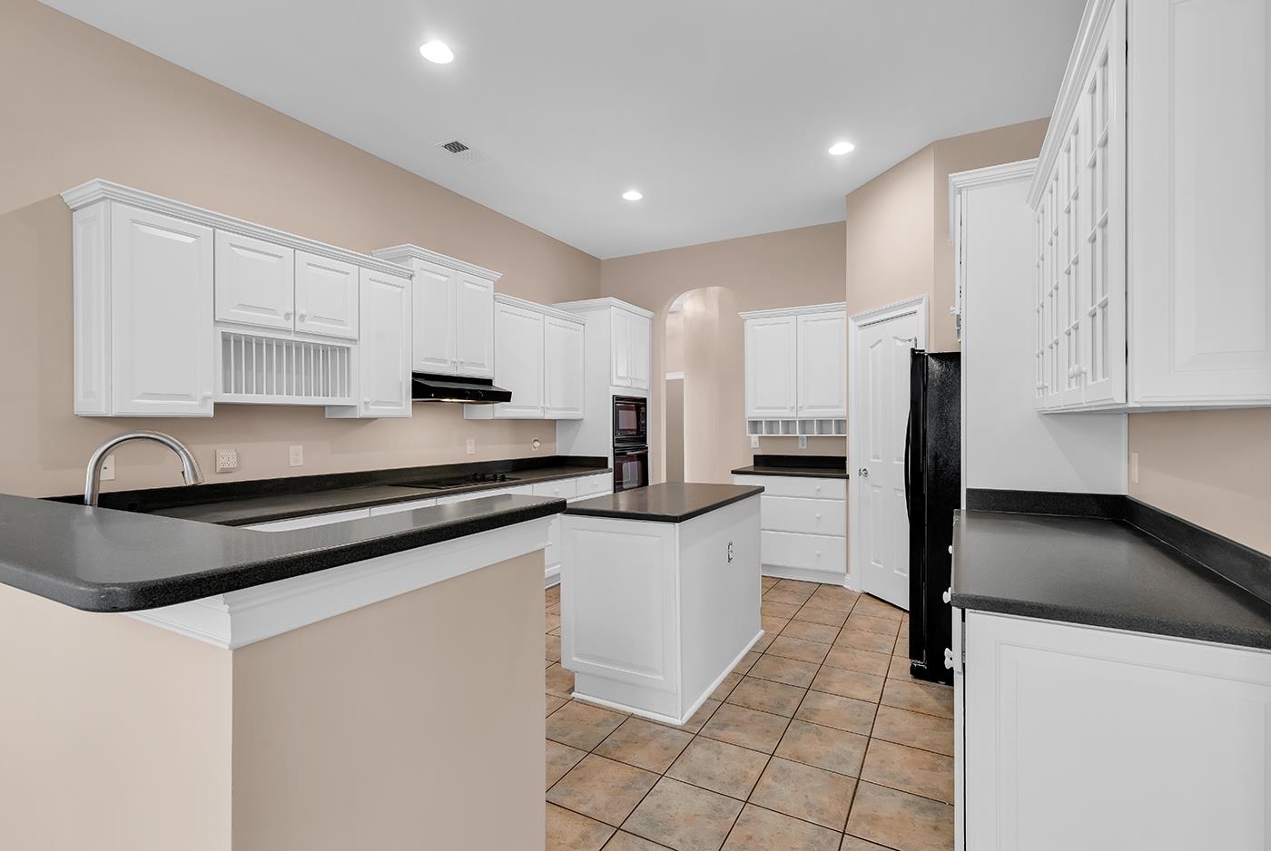 5606 Leatherleaf Dr. Property Photo 30