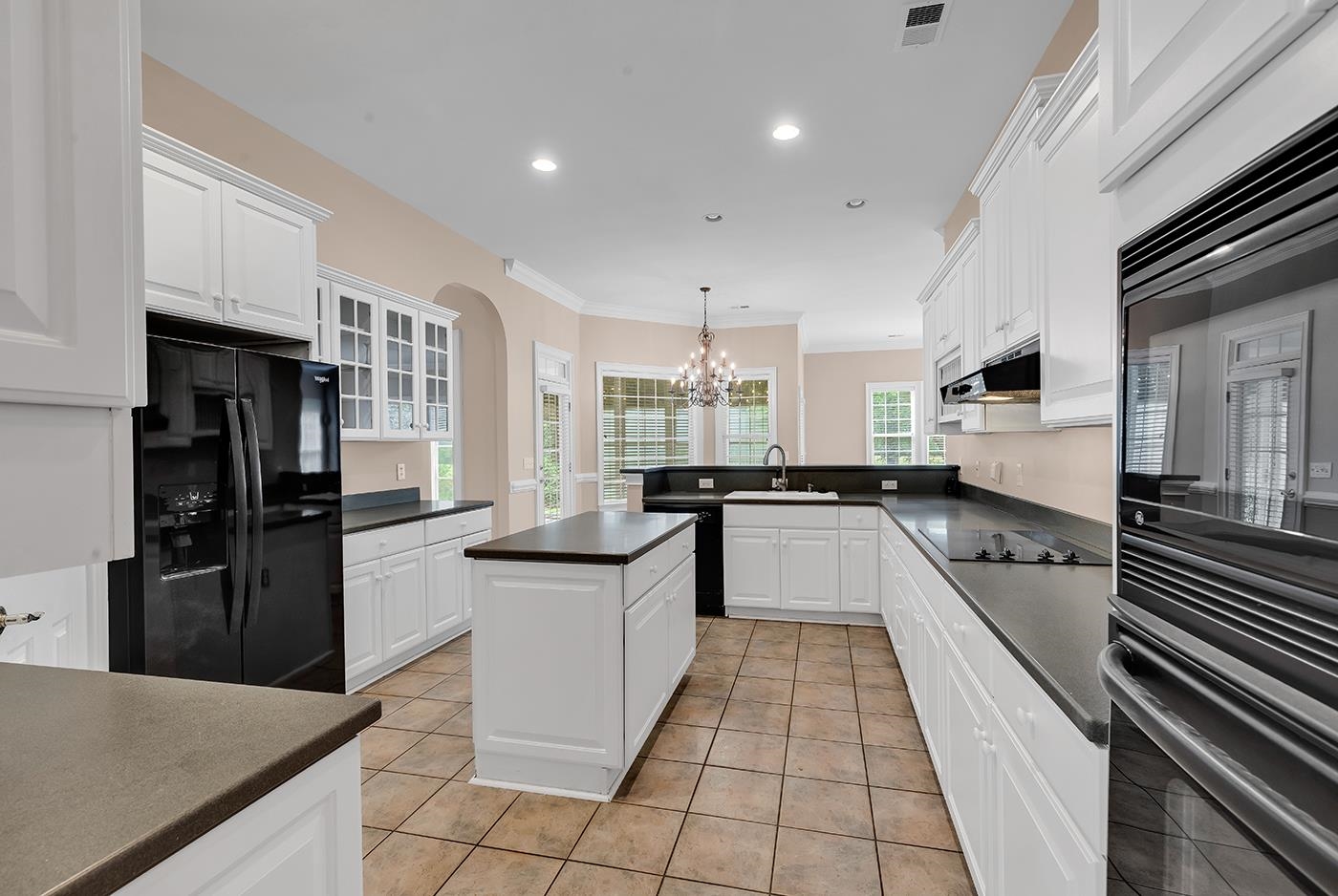 5606 Leatherleaf Dr. Property Photo 31