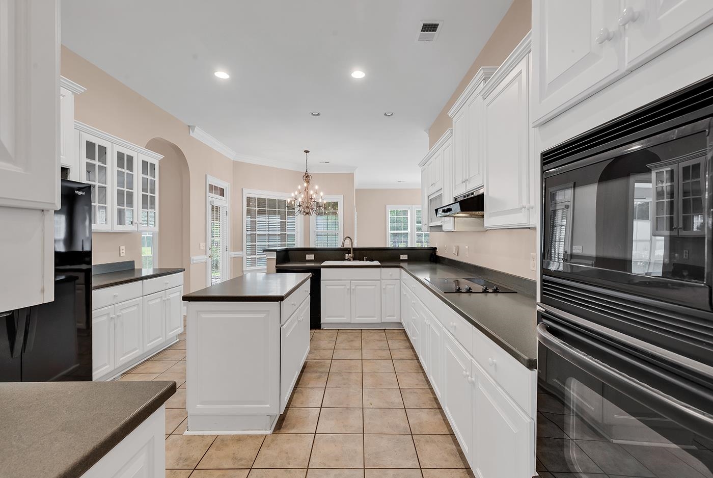 5606 Leatherleaf Dr. Property Photo 32