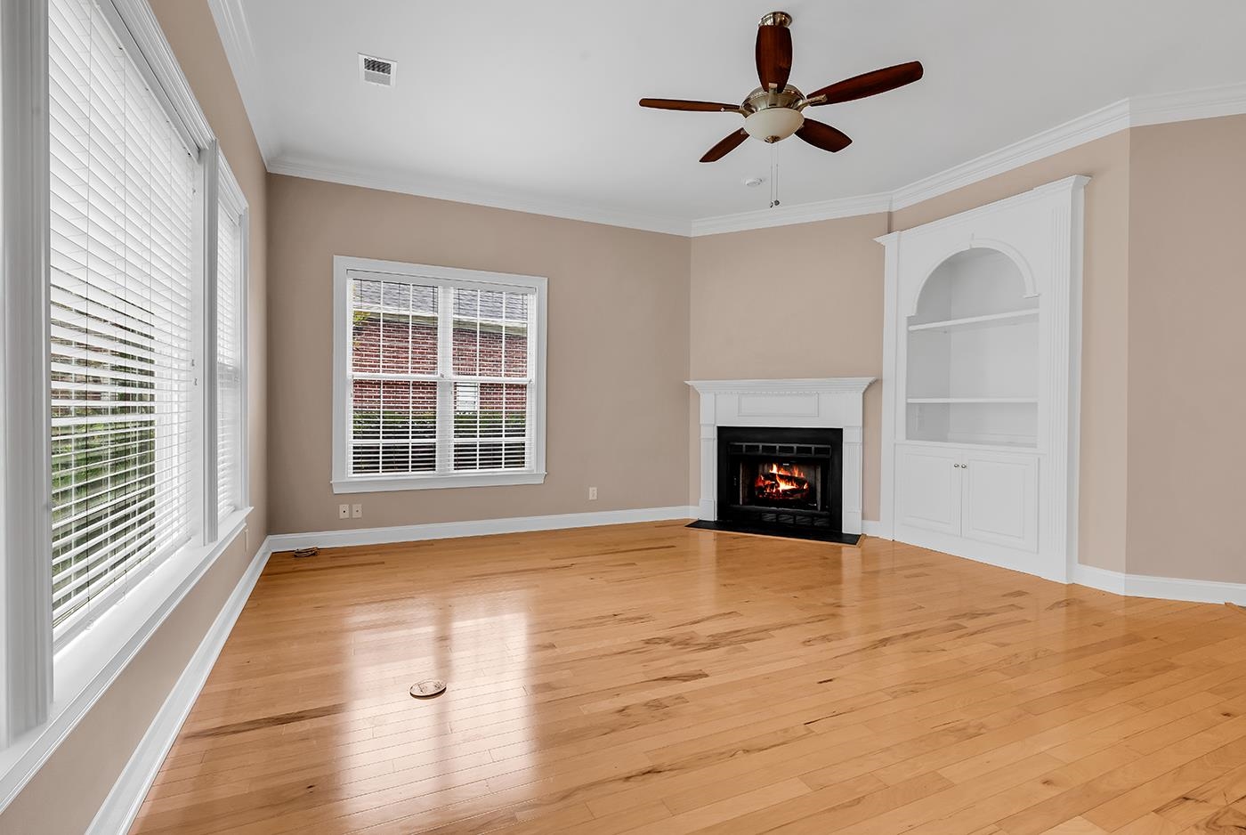 5606 Leatherleaf Dr. Property Photo 38