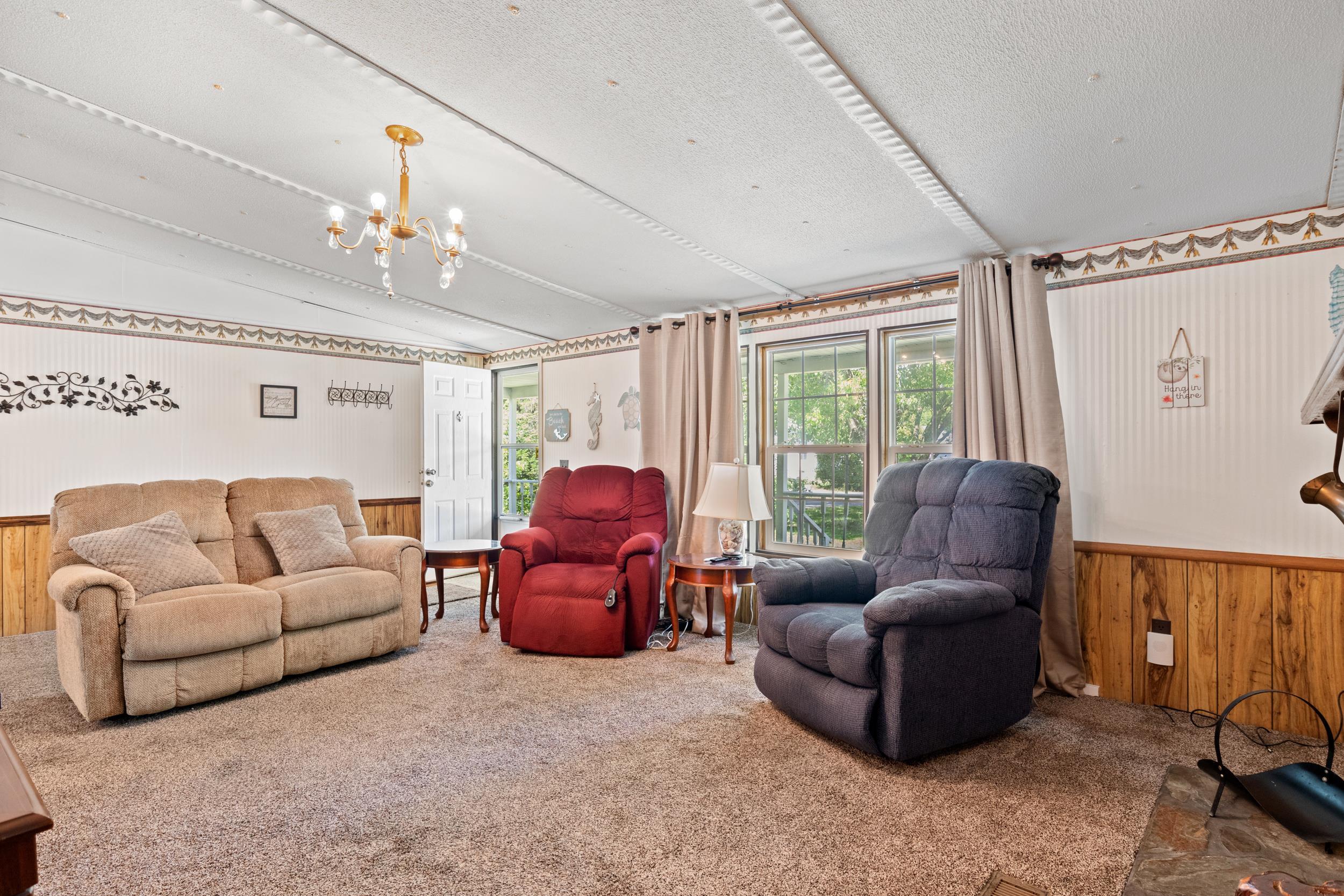 563 Plum Ct. Property Photo 18