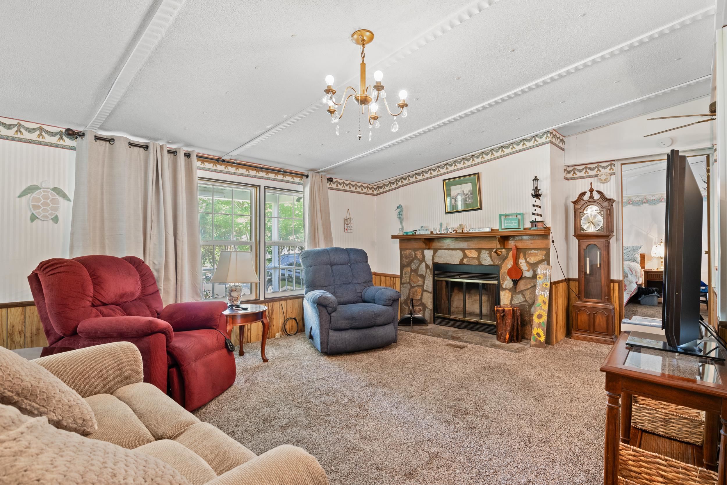 563 Plum Ct. Property Photo 20