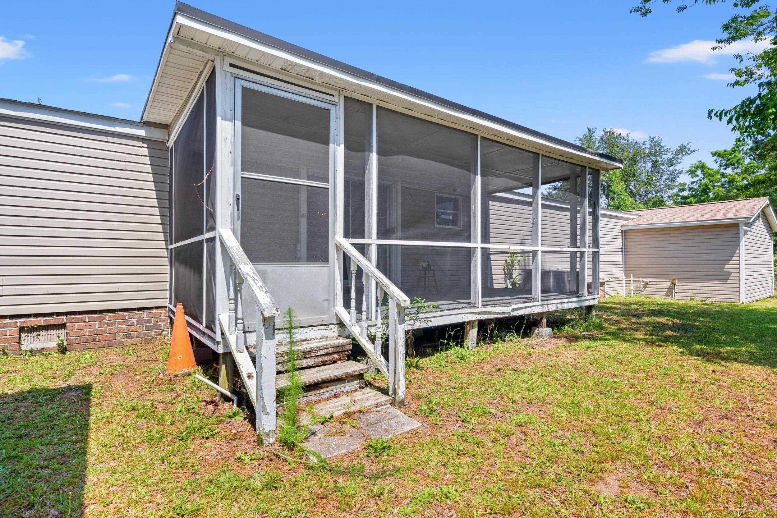563 Plum Ct. Property Photo 28