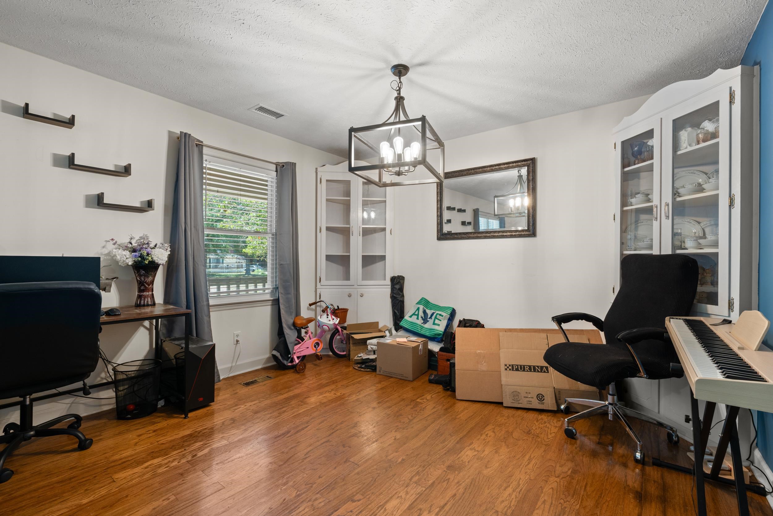 410 Paul St. Property Photo 3