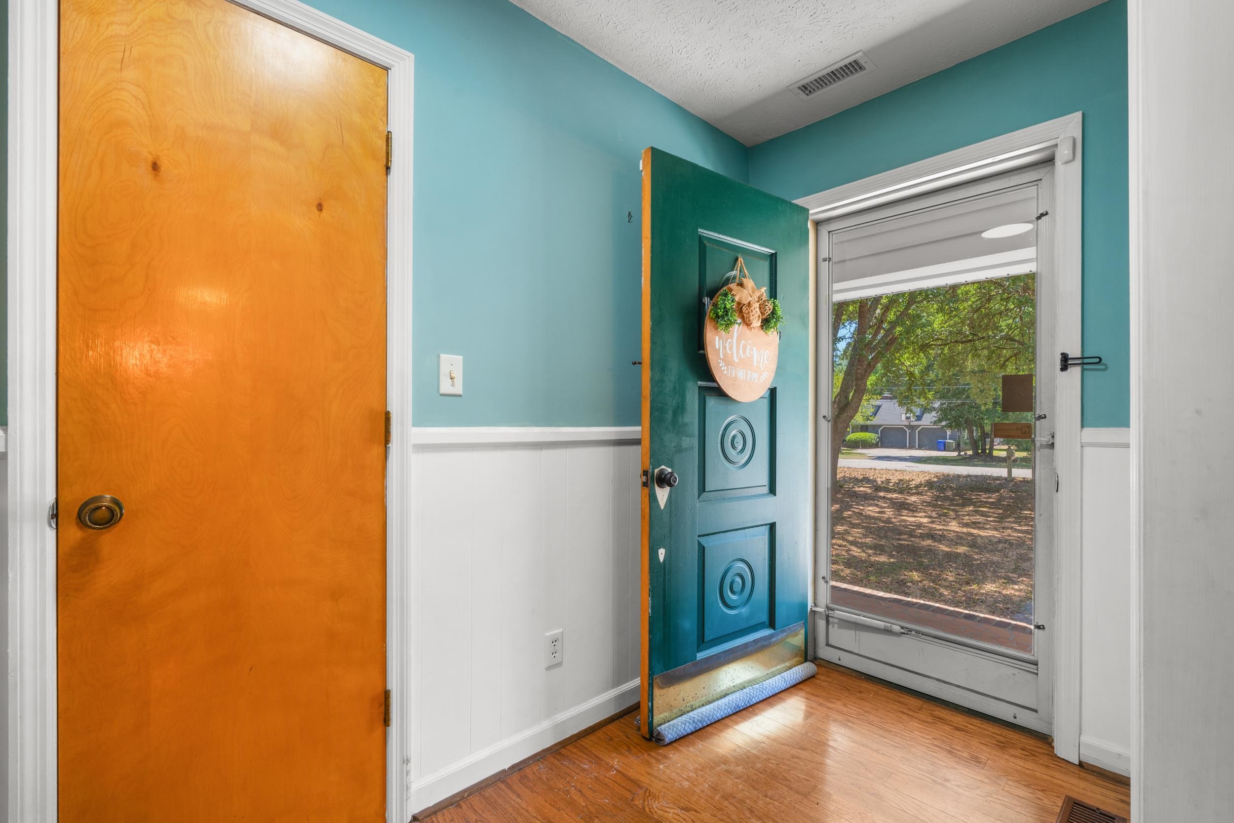 410 Paul St. Property Photo 7