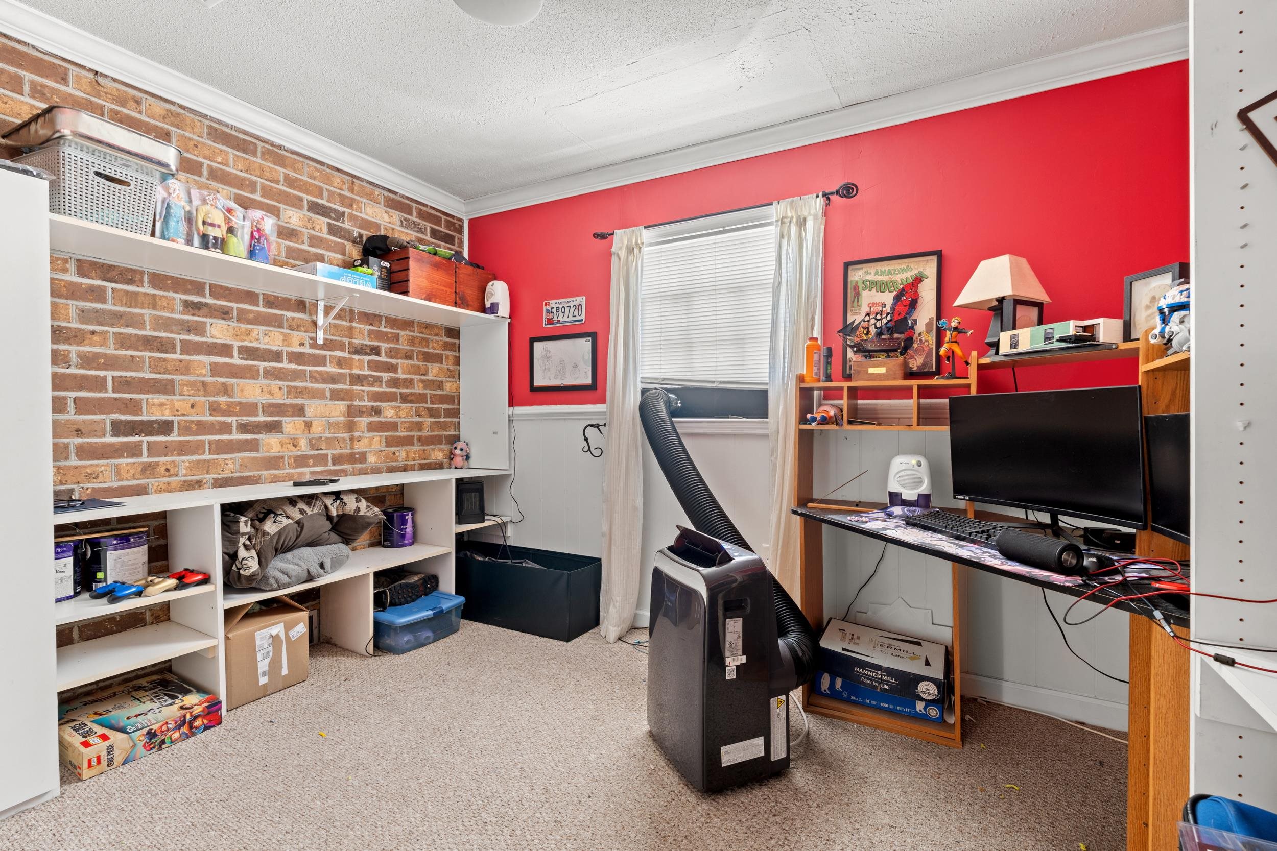 410 Paul St. Property Photo 19
