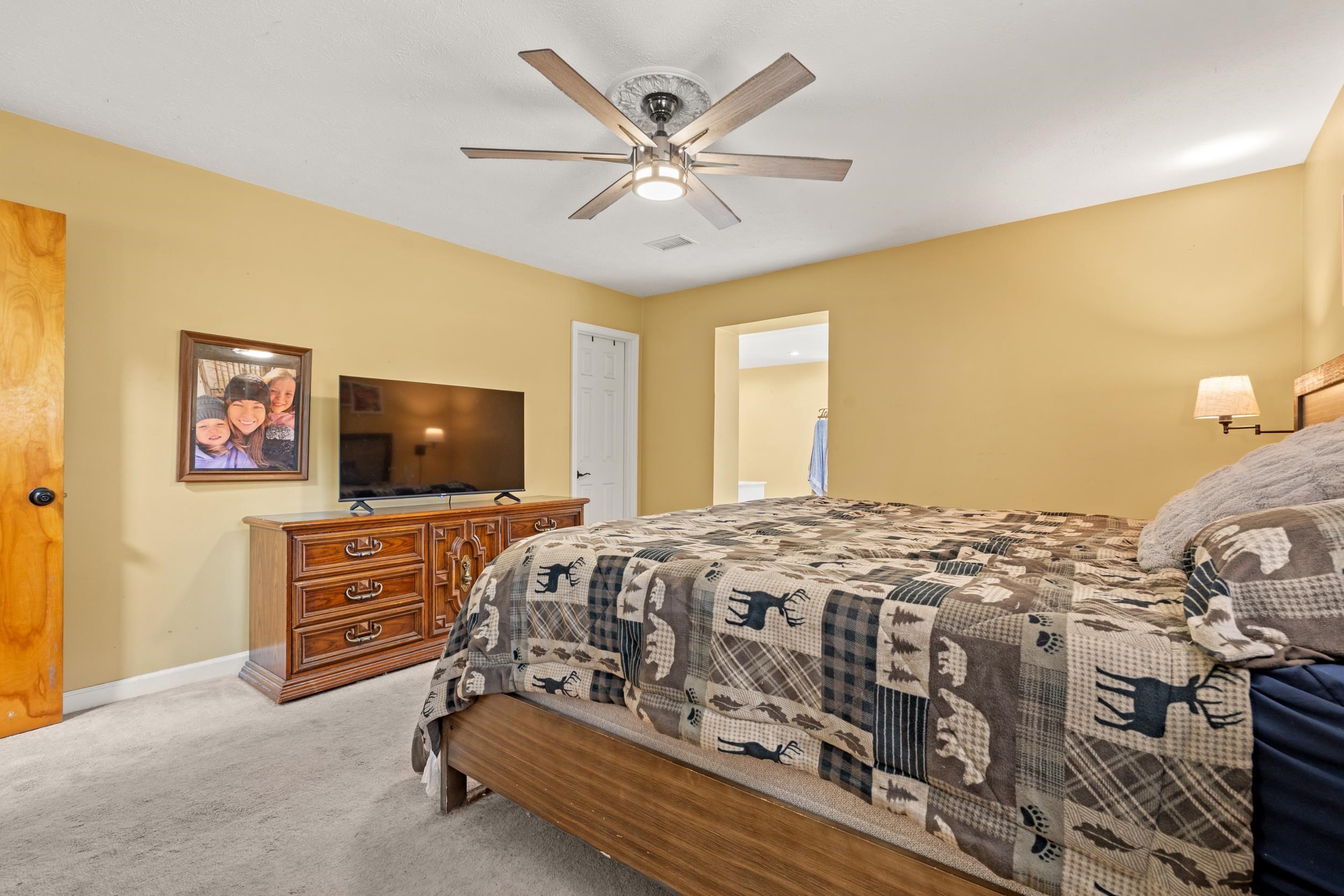 410 Paul St. Property Photo 21