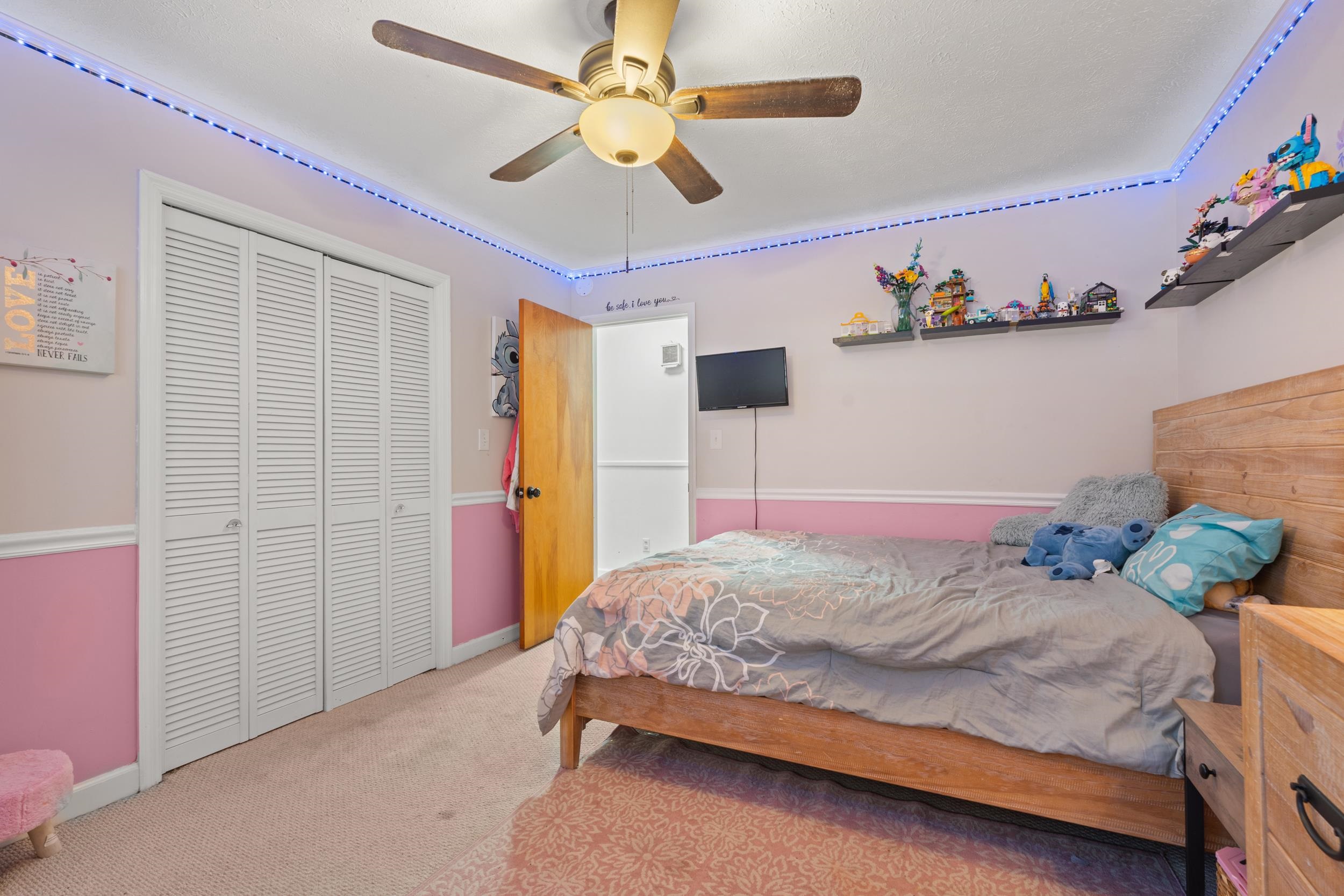 410 Paul St. Property Photo 30