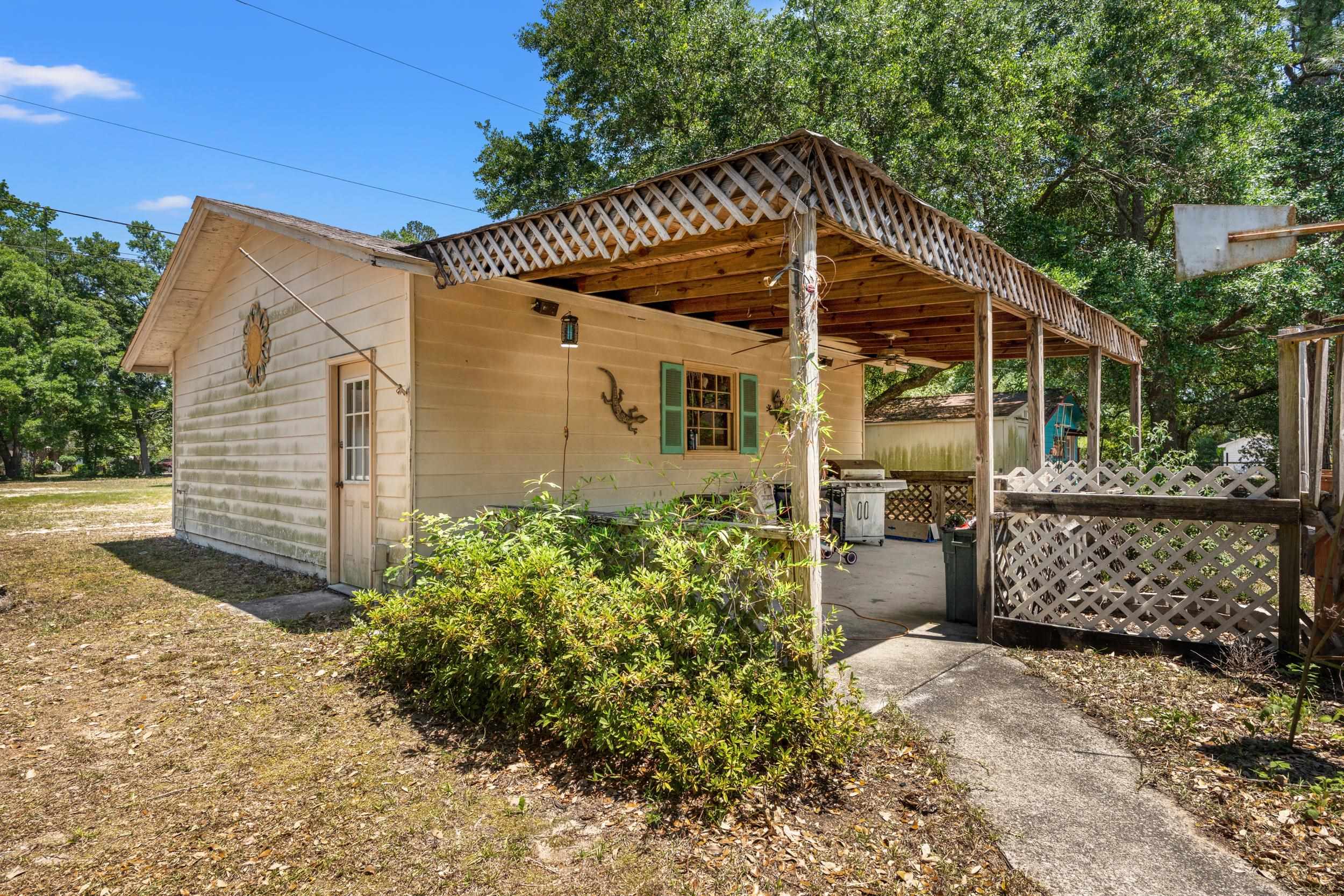 410 Paul St. Property Photo 35