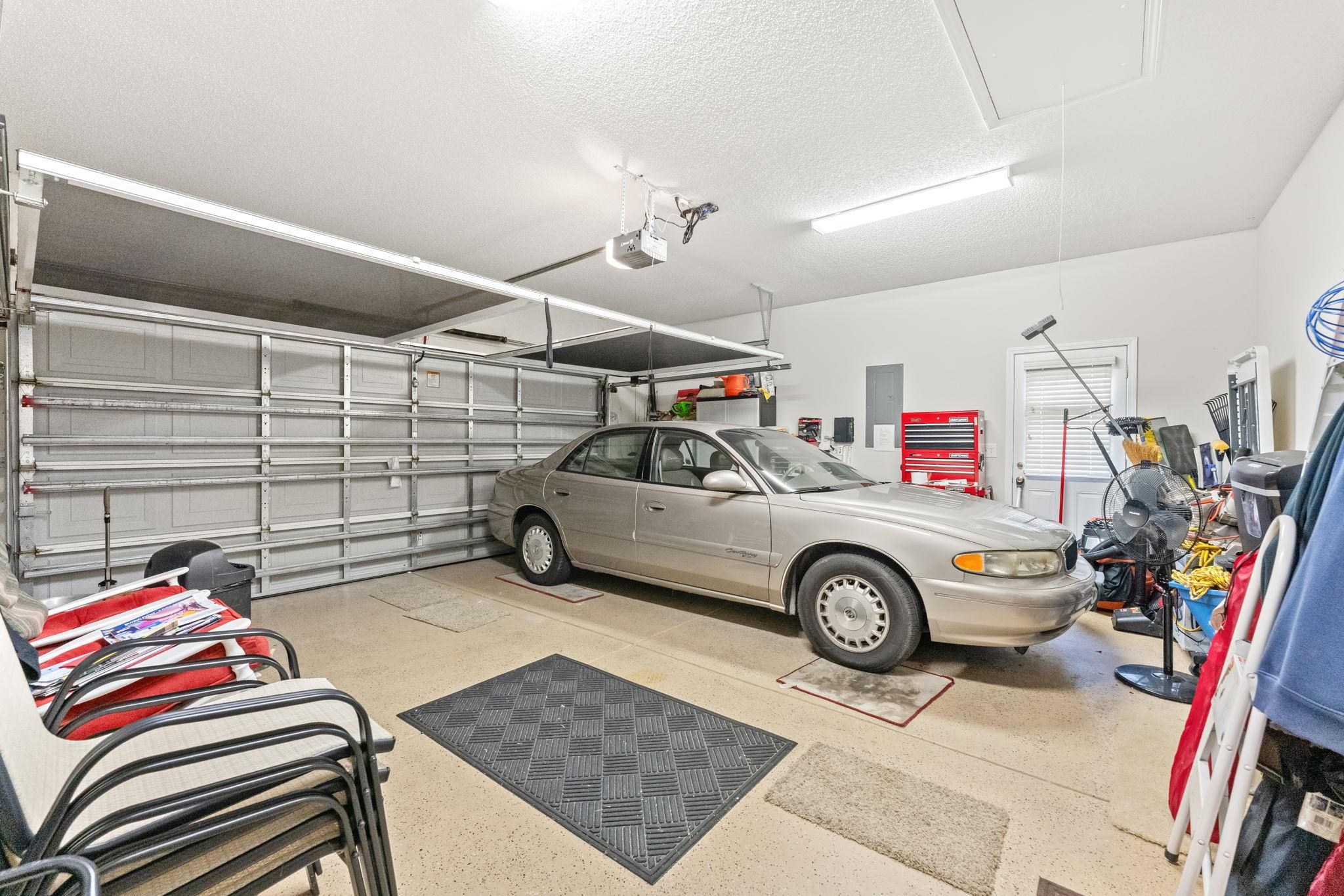 133 Maiden Ln. Property Photo 6