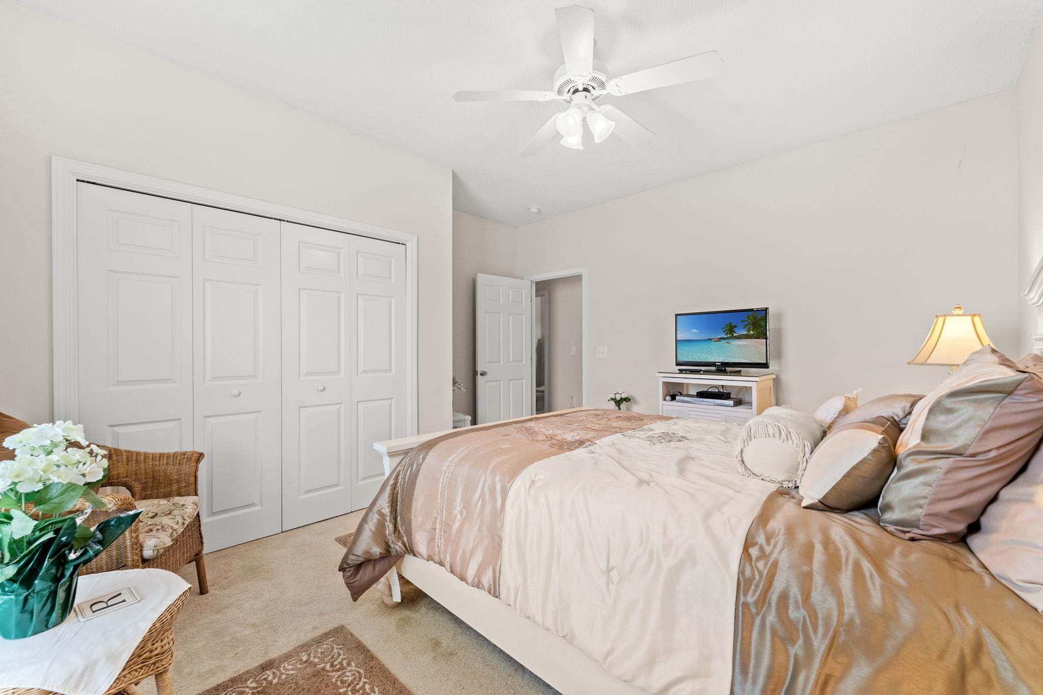 133 Maiden Ln. Property Photo 10