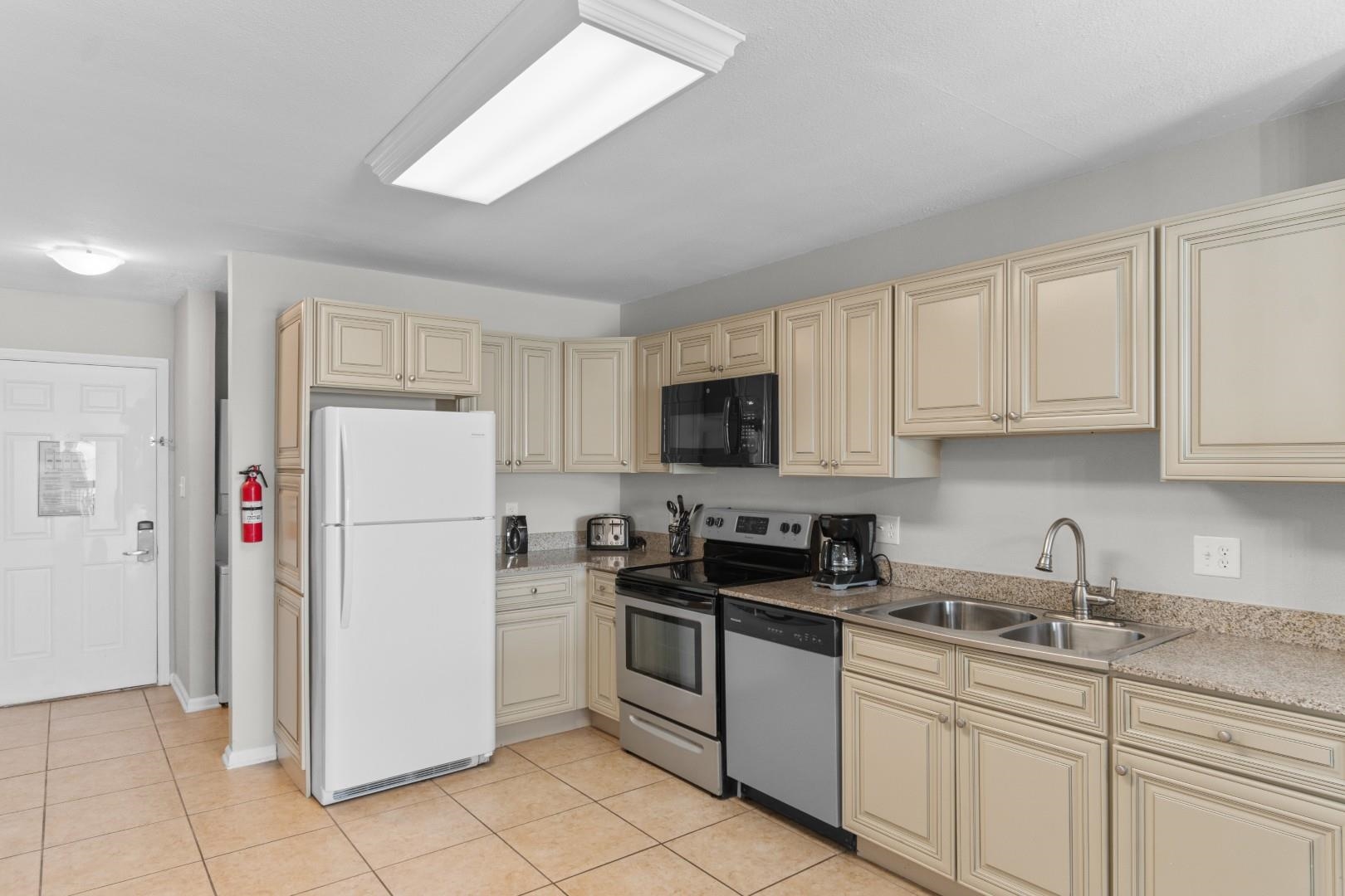 1011 S Ocean Blvd. Property Photo 5