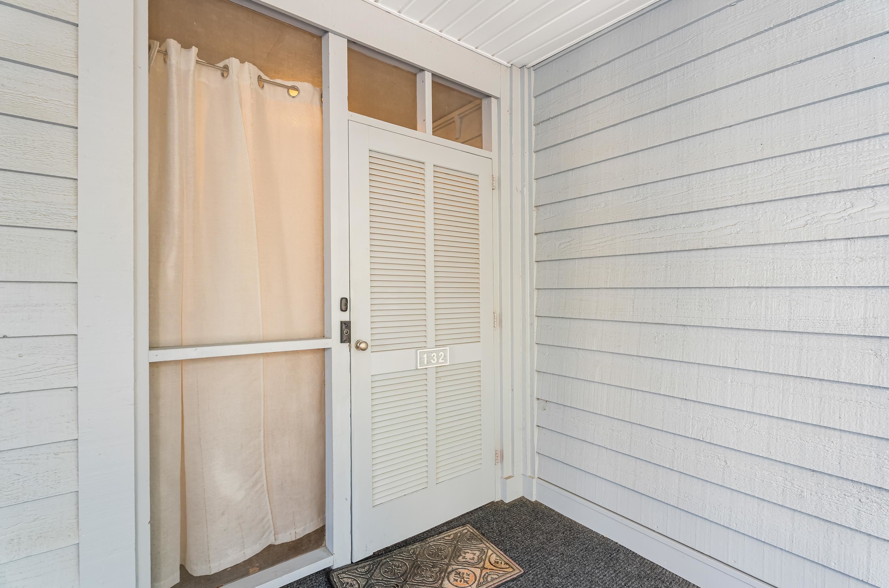 9581 Shore Dr. Property Photo 2