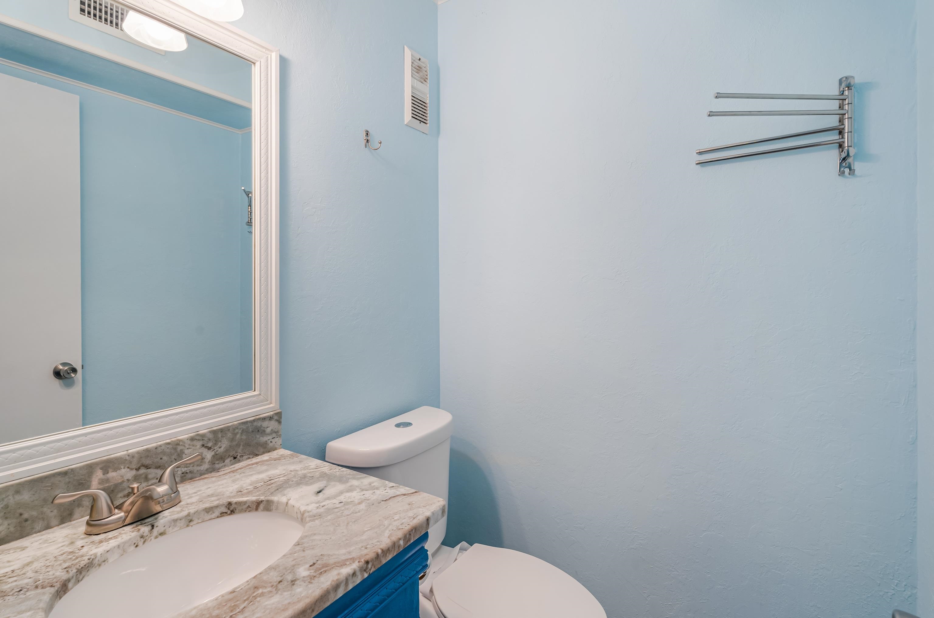 9581 Shore Dr. Property Photo 5