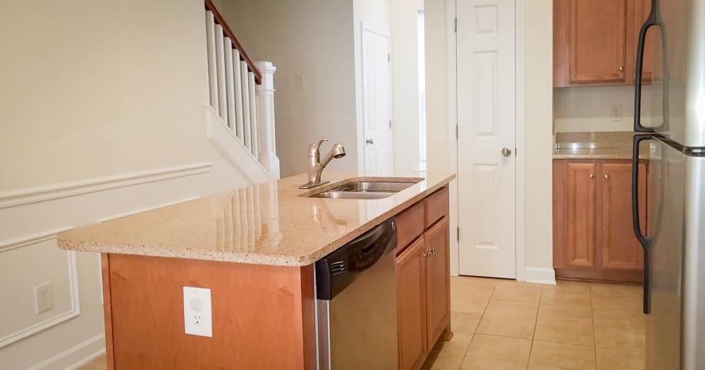 926 Price Ln. Property Photo 6