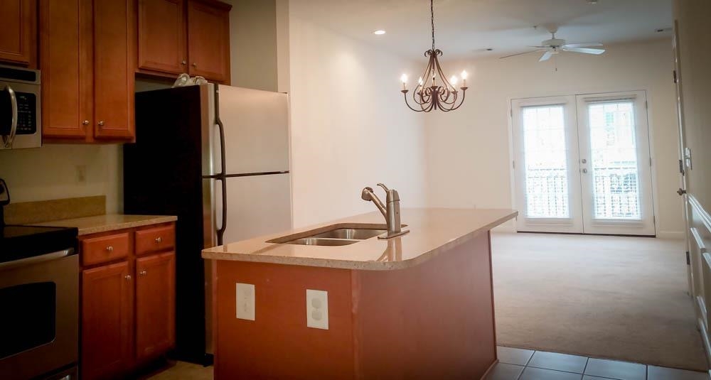 926 Price Ln. Property Photo 7